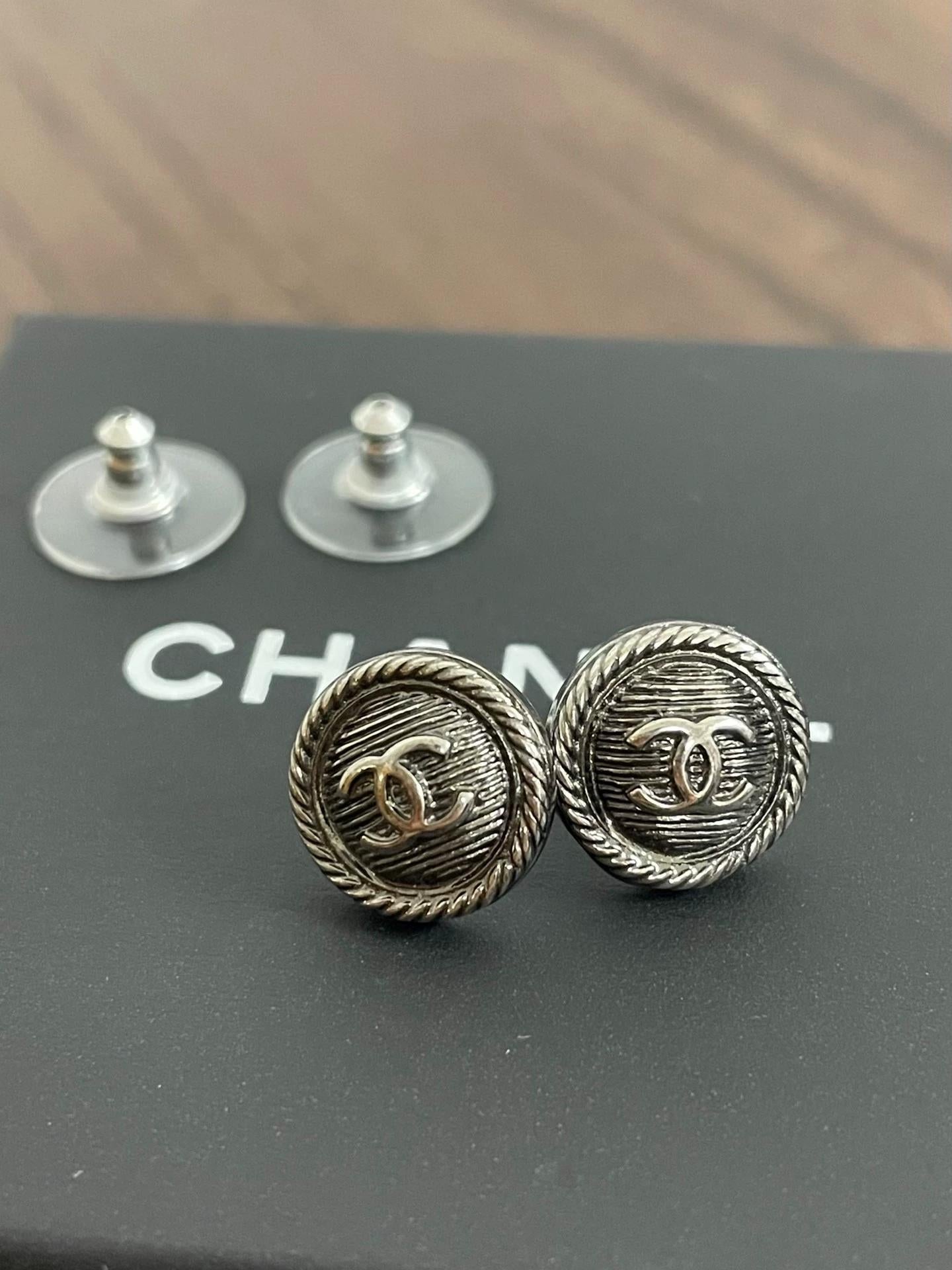 220824-20 Auth Chanel CHANEL Double C Silver tone Earrings