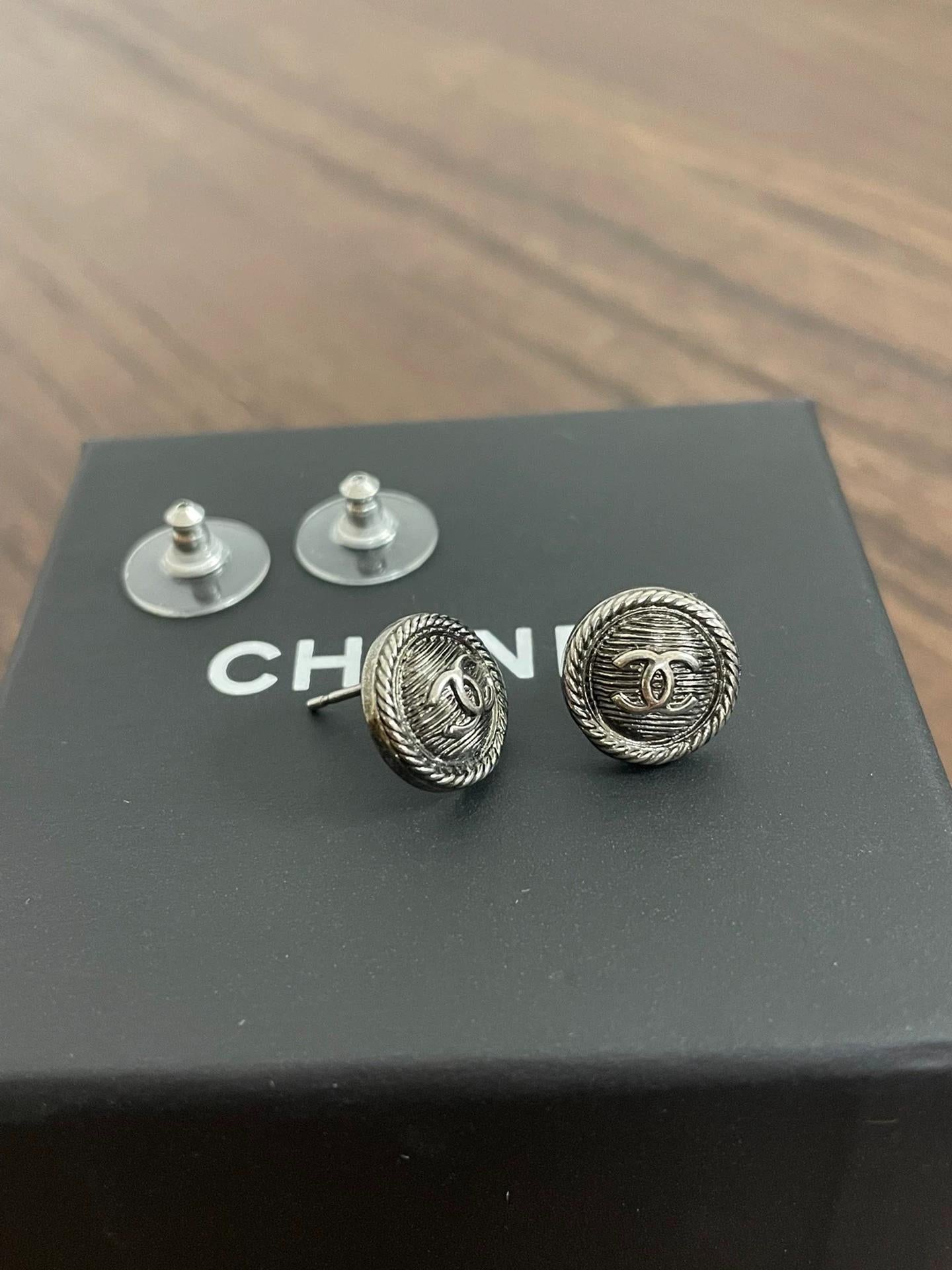 220824-20 Auth Chanel CHANEL Double C Silver tone Earrings