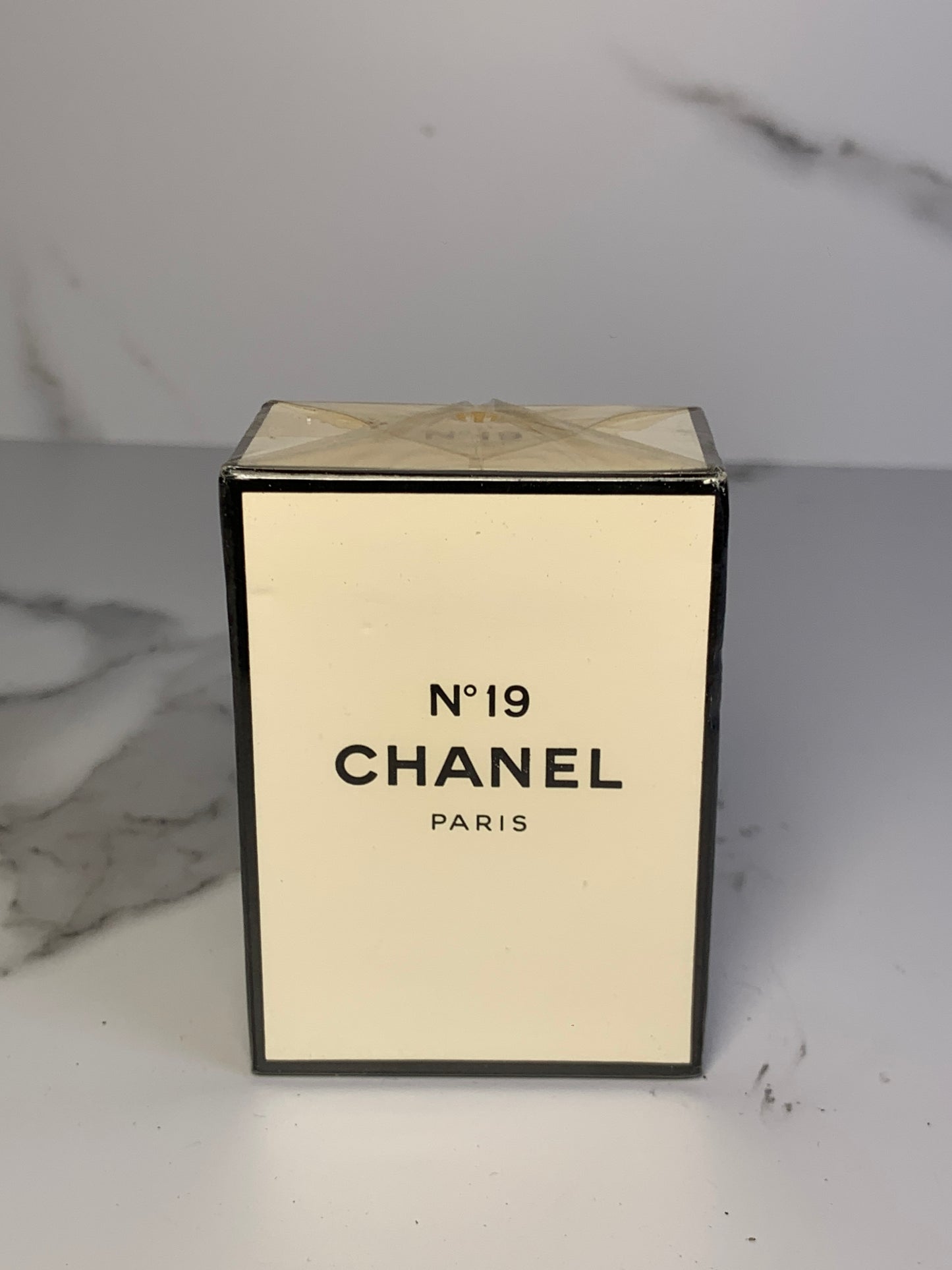 Sealed Chanel No.19 14ml 1/2 oz Parfum Perfume - 230425