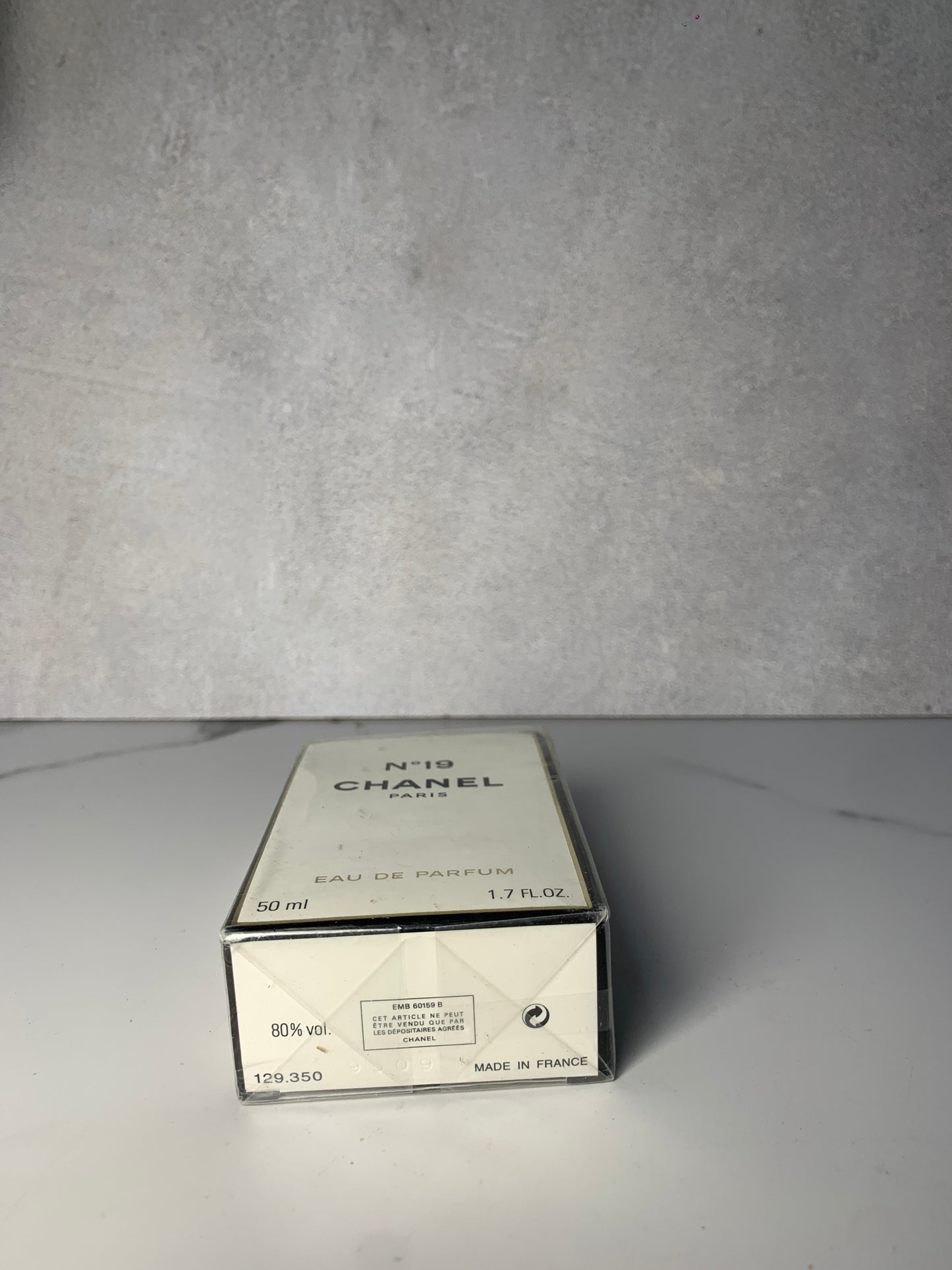 Sealed Chanel No. 19 50ml 1.7 oz Eau de Parfum - 230525
