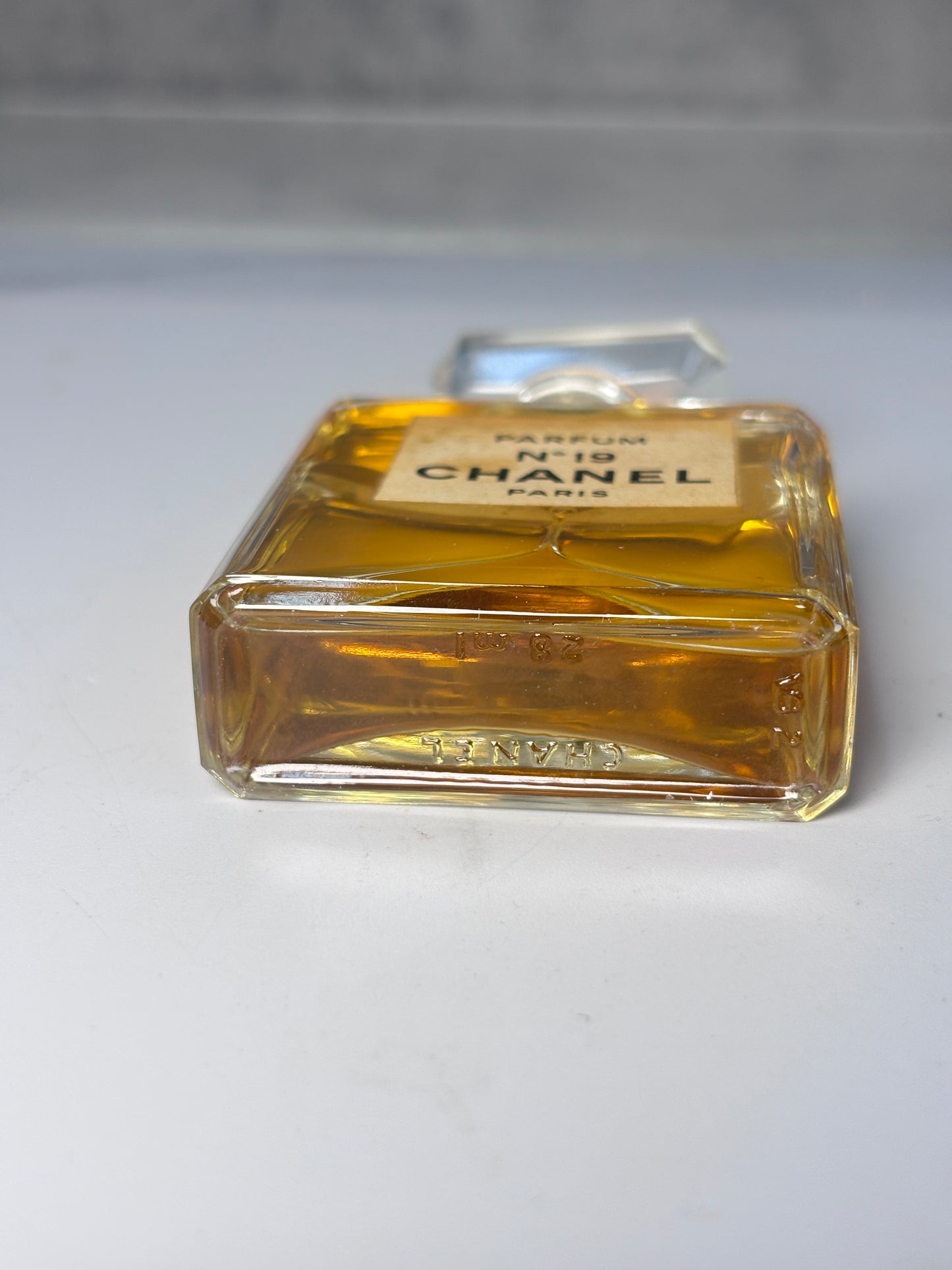 Chanel - Unisex Chanel No. 19 Parfum 28ml 1 oz - INSTOCK 210126