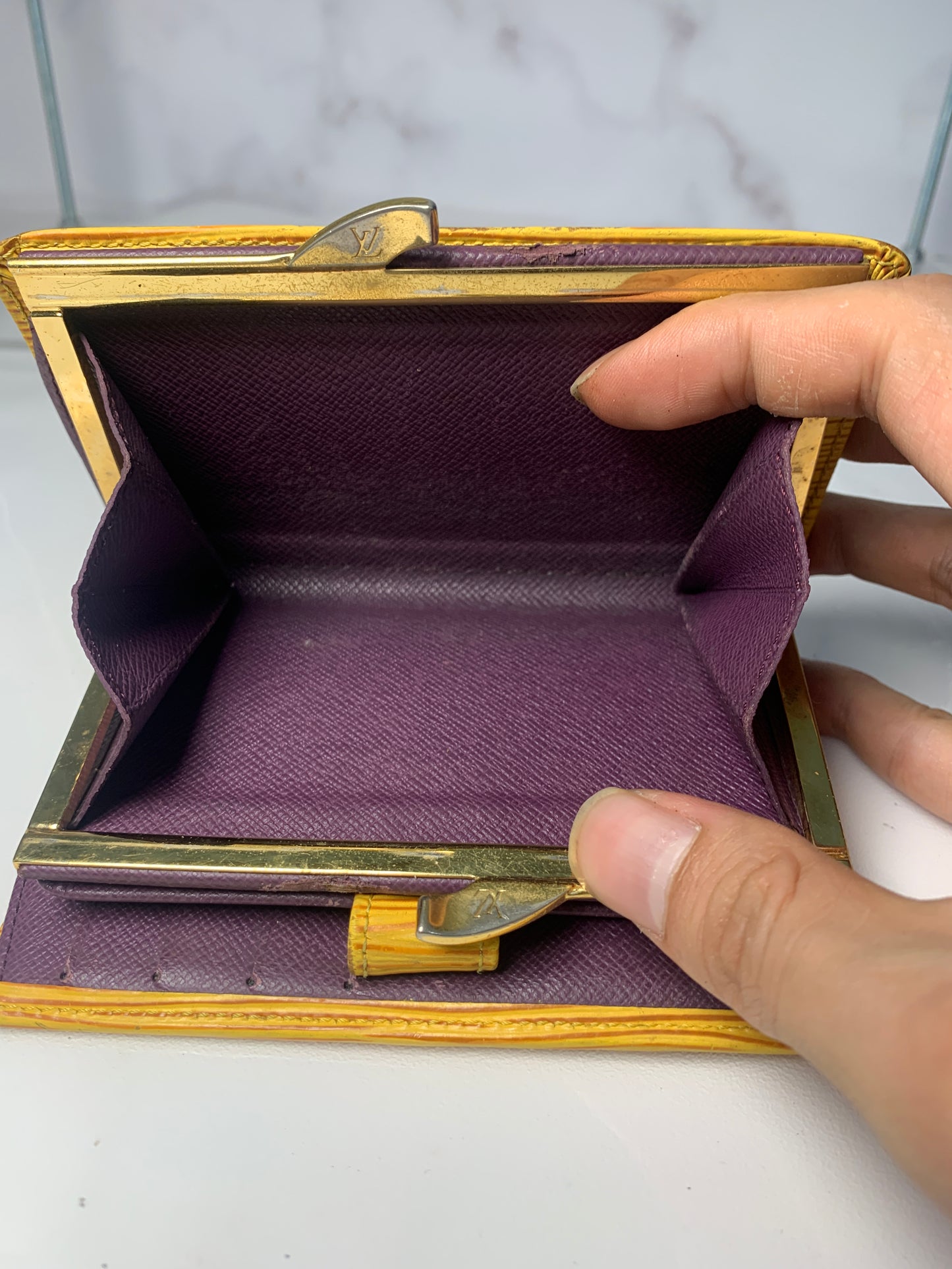 Rare Women Louis Vuitton EPI coins bag holder wallet LV - 040424