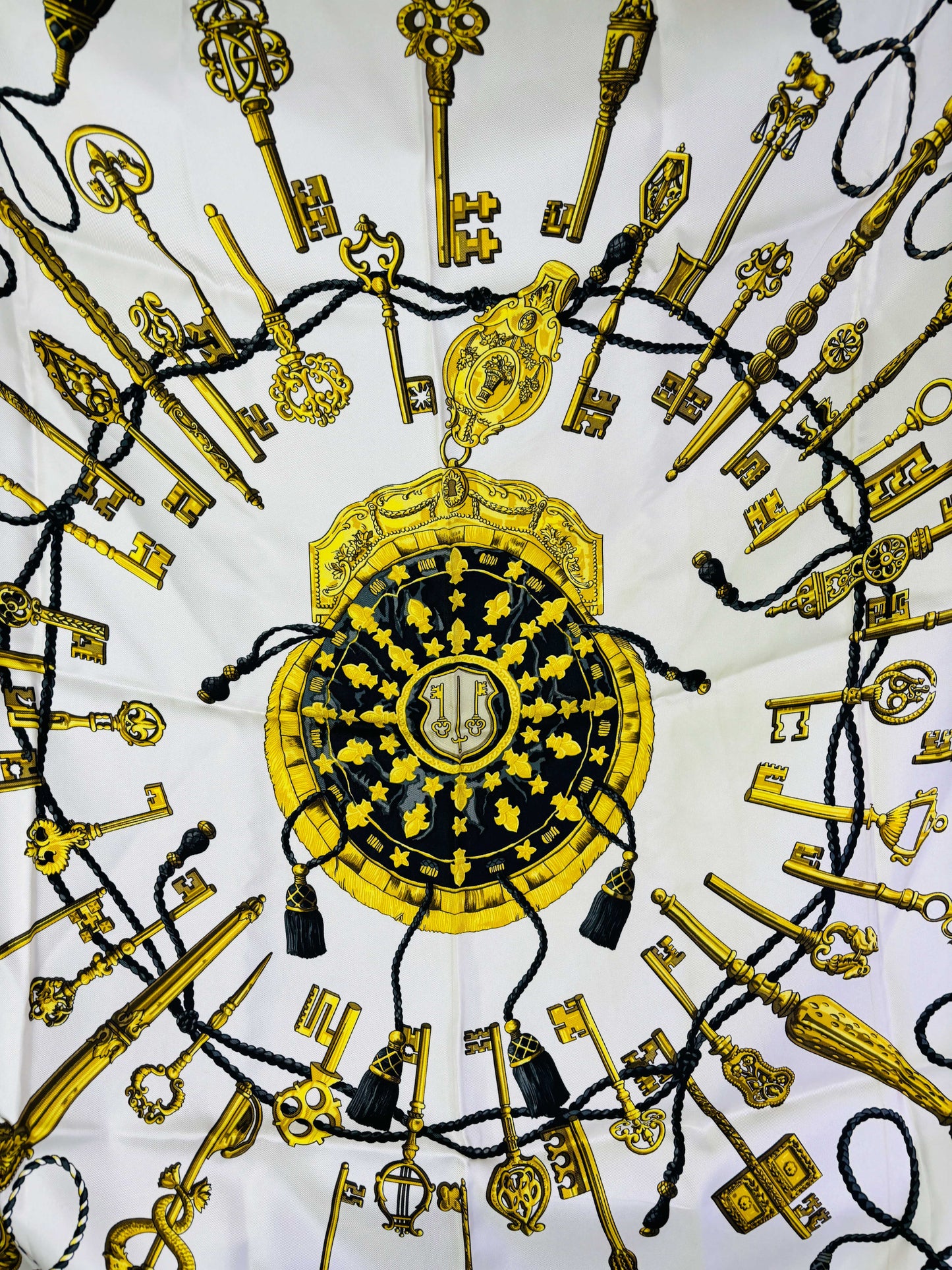 Auth Hermes Scarf Silk Black 90 x 90cm - 070524
