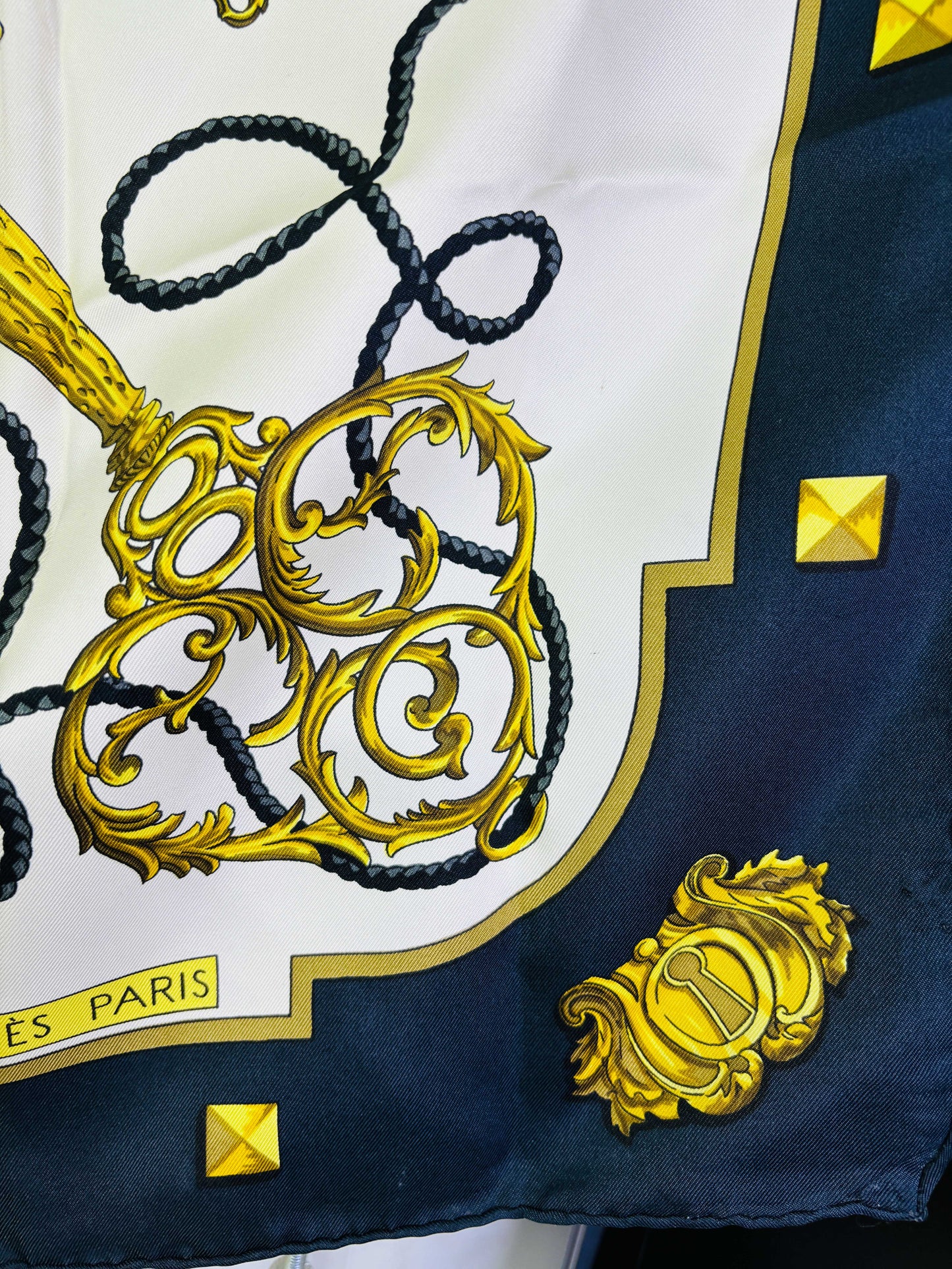 Auth Hermes Scarf Silk Black 90 x 90cm - 070524
