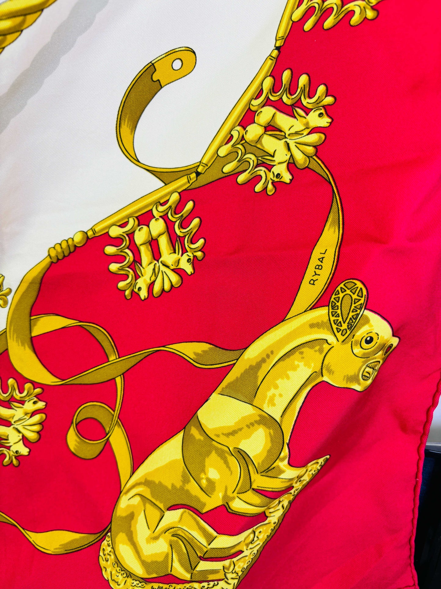 Auth Hermes Scarf Silk Red Cavliers 90 x 90cm - 070524