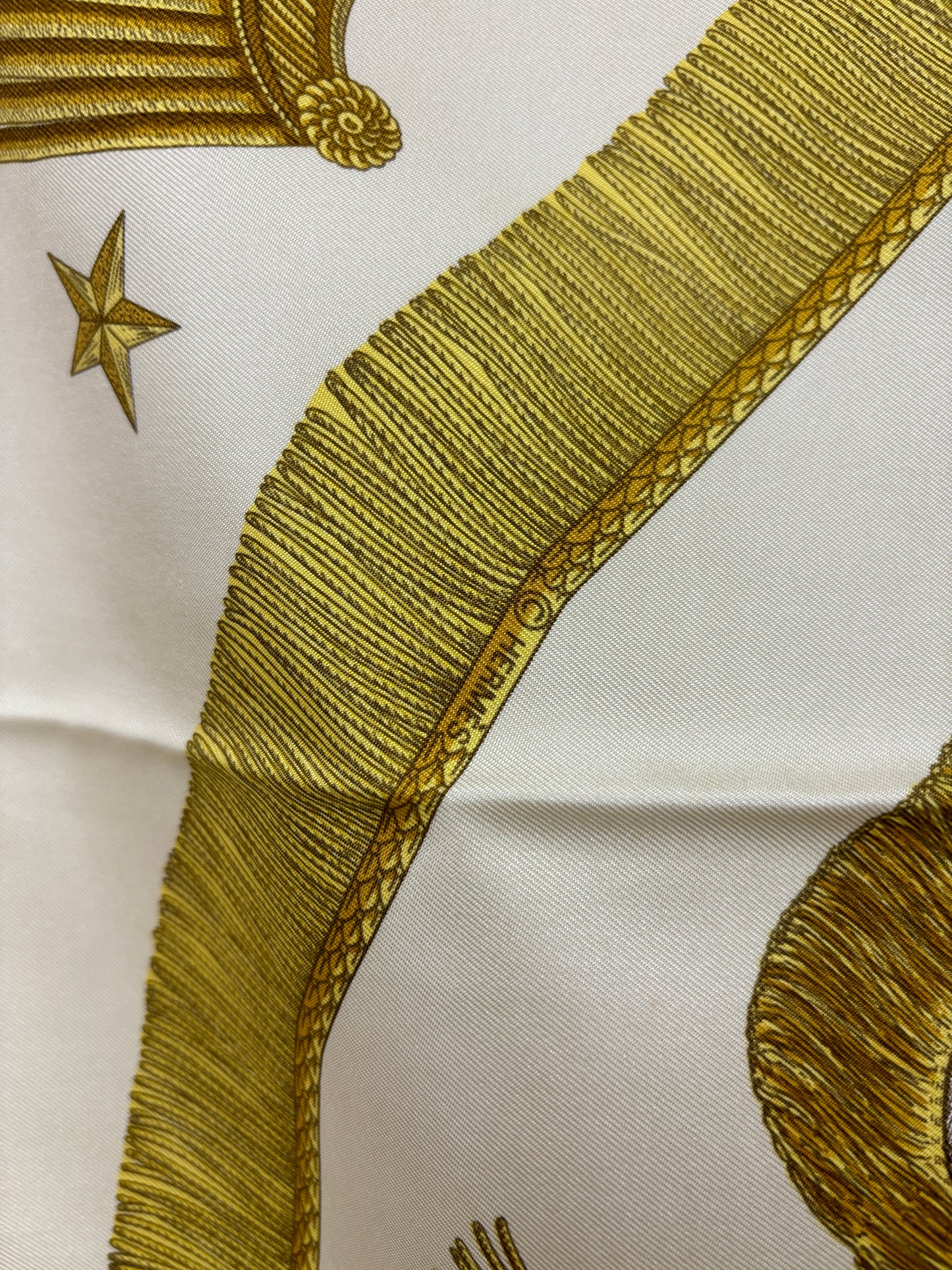Auth Hermes Scarf Silk White 90 x 90cm Good cond - 110624