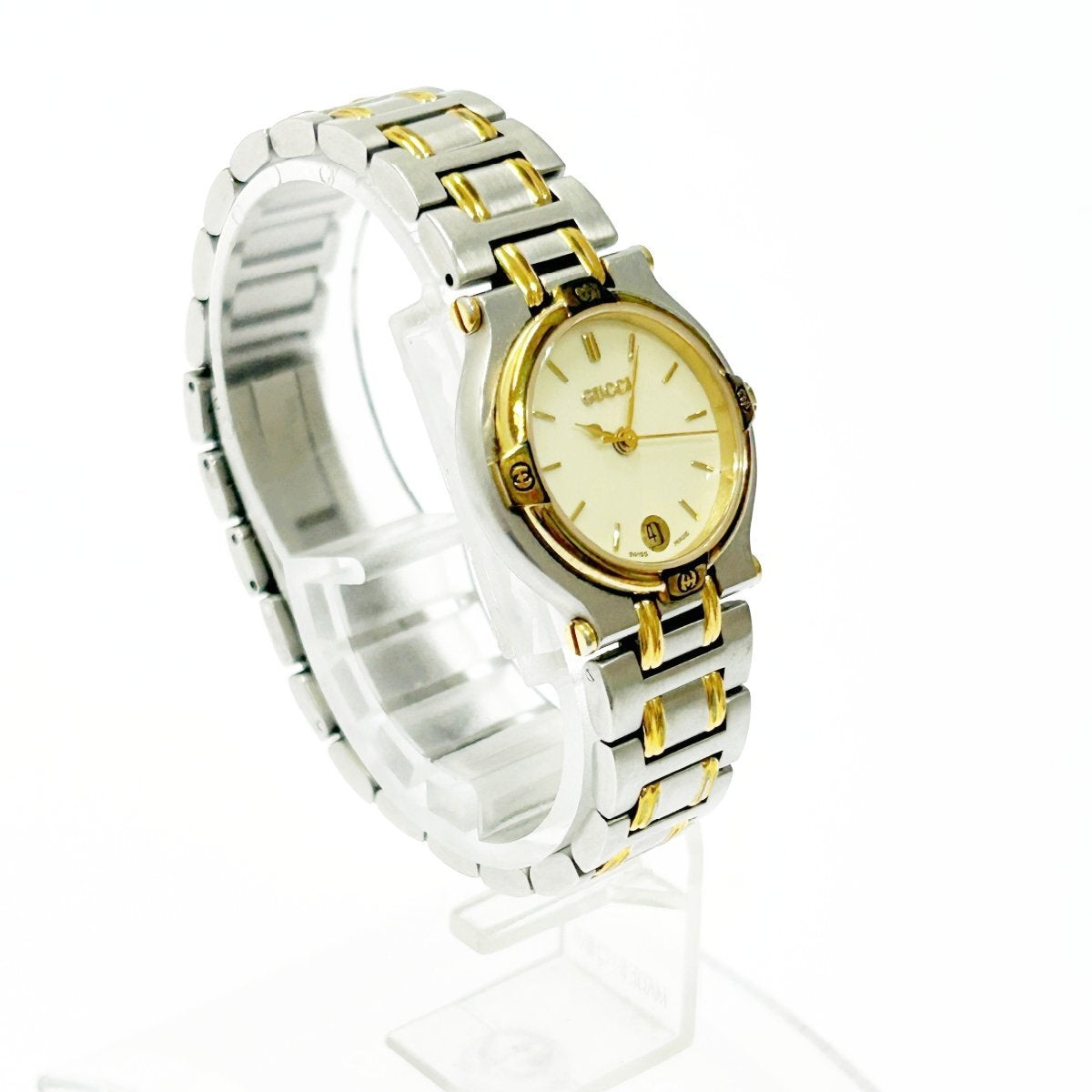 Rare Women Gucci gold tone watch - 060624