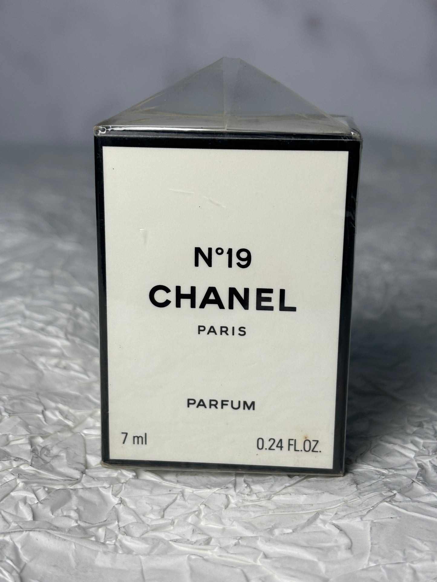Sealed Chanel No. 19 7ml 1/4 oz Parfum Perfume - 230824