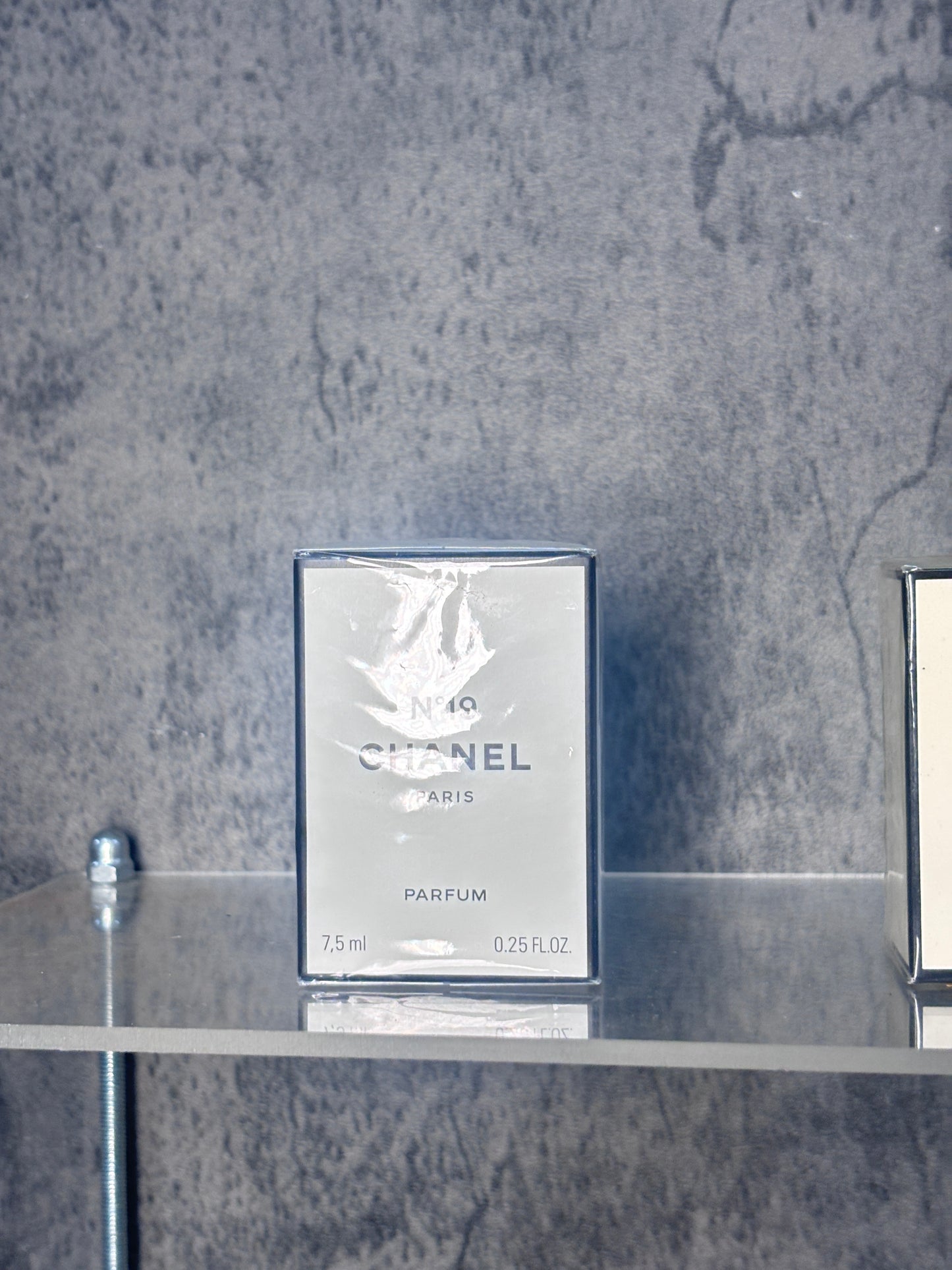 Chanel No. 19 7.5ml 14ml 30ml Parfum 50ml 100ml EDT - TRE 201025
