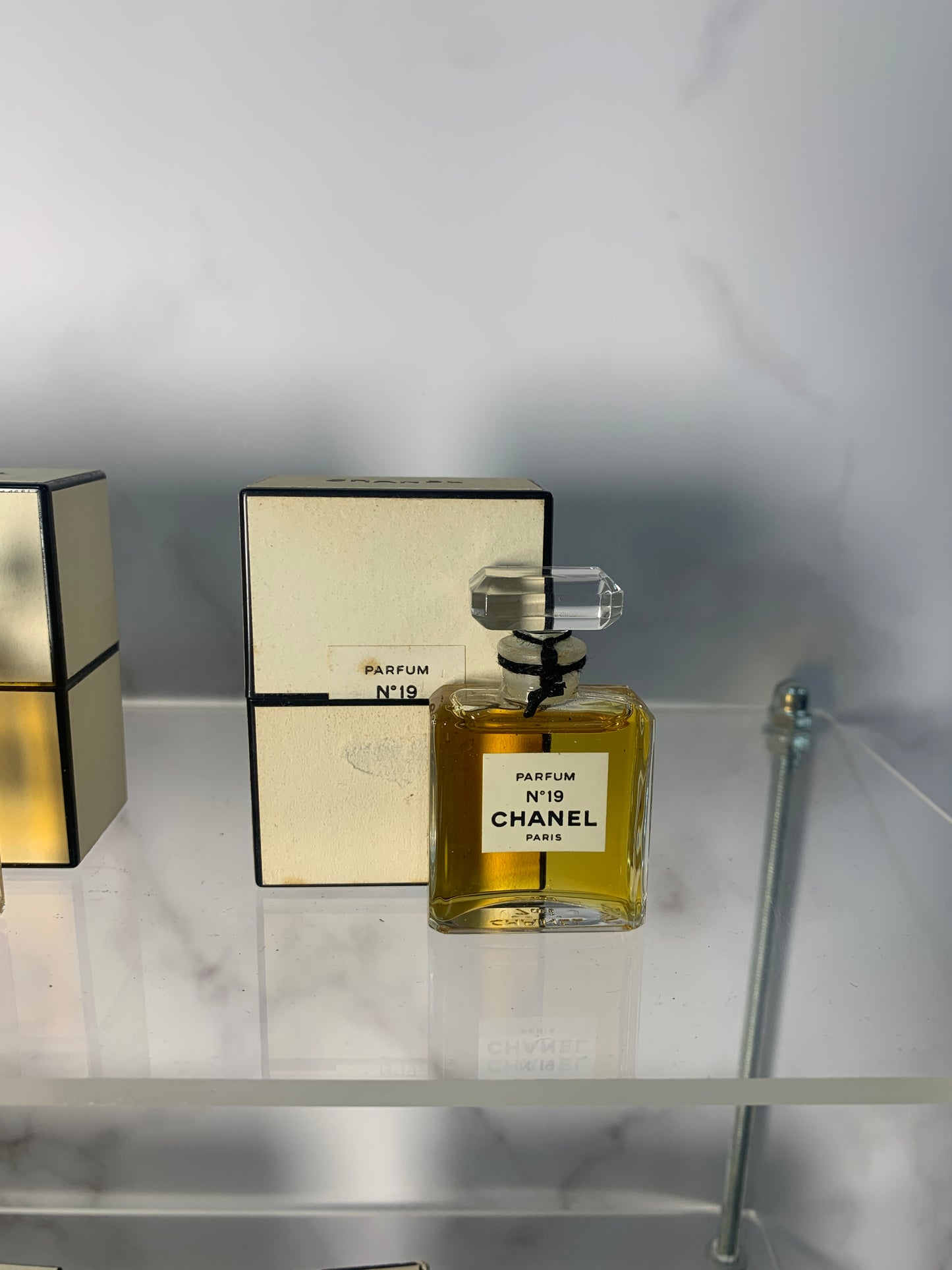 Rare Chanel No. 19 Parfum perfume 7.5ml 1/4 oz - 221122-A