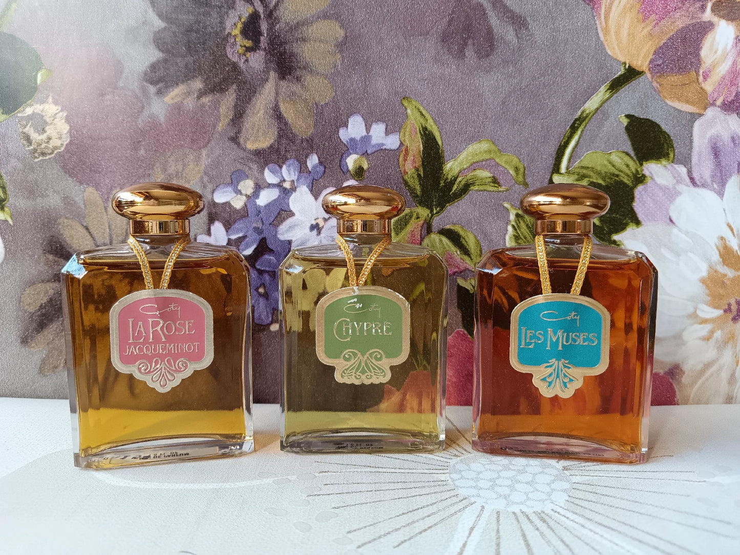 030625-85 Coty Eau de Parfum EDP 30ml 1.0oz