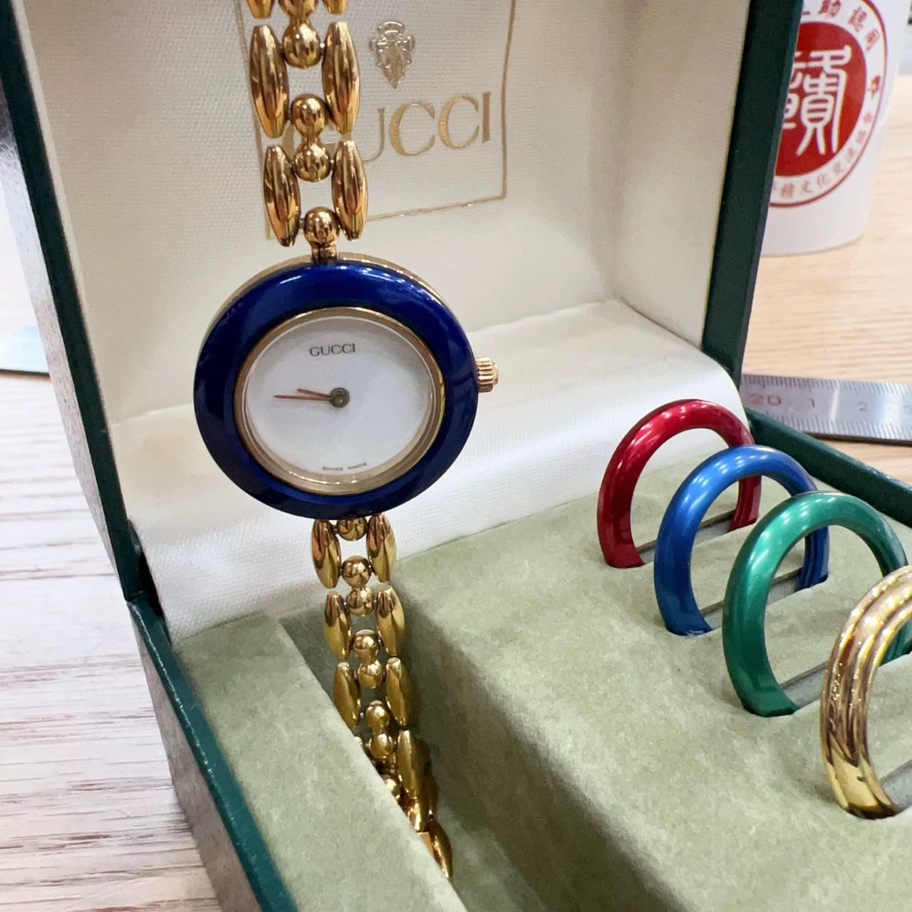 310725-39 Auth Gucci Change Bezel Colors Gold Dial Watch