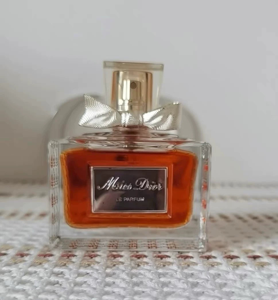 300825-62 Christian Dior 75ml 2.5oz MISS Dior LE Parfum