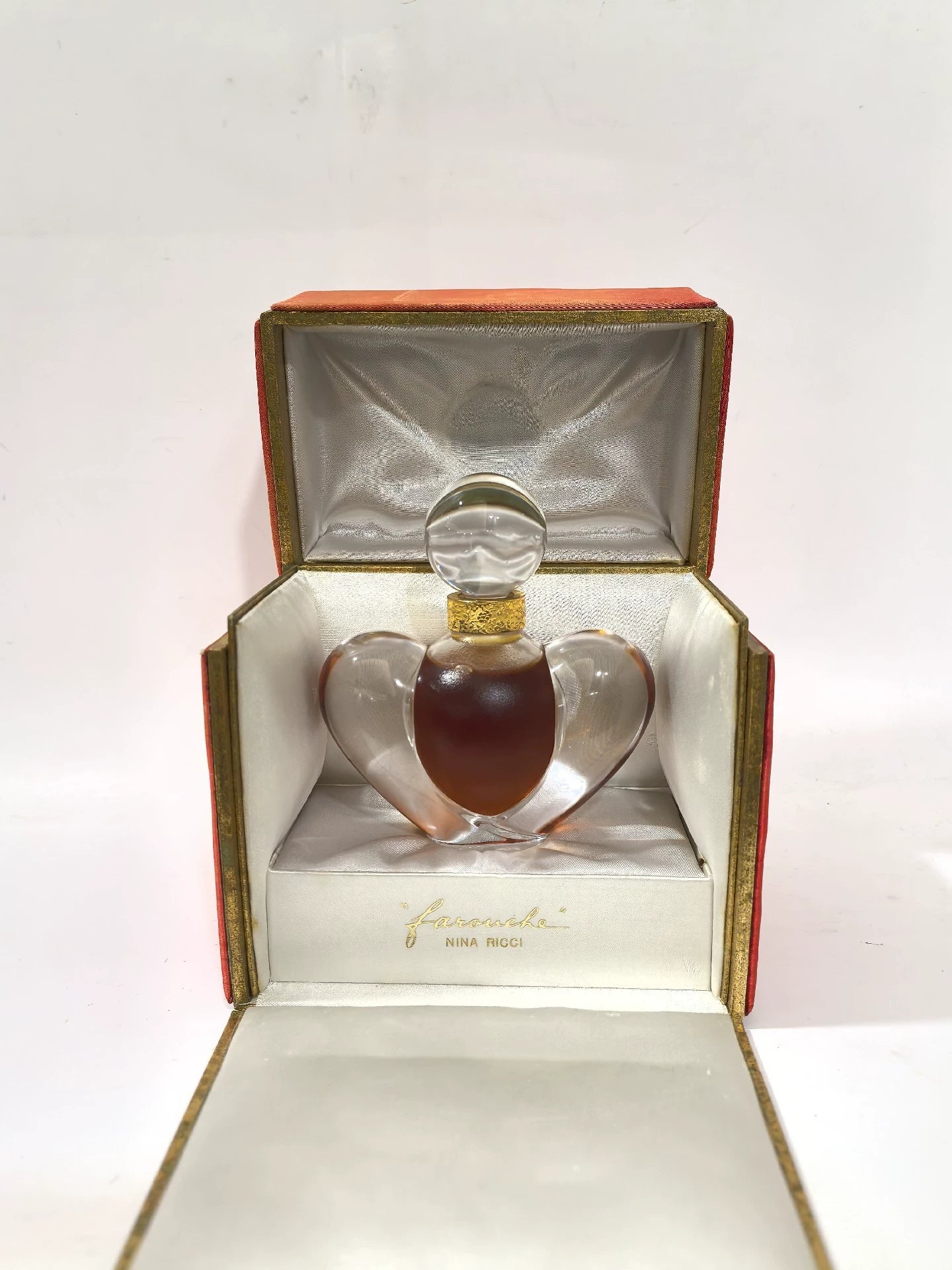 060325-51 Nina Ricci Heart farouehe 30ml 1 oz Parfum