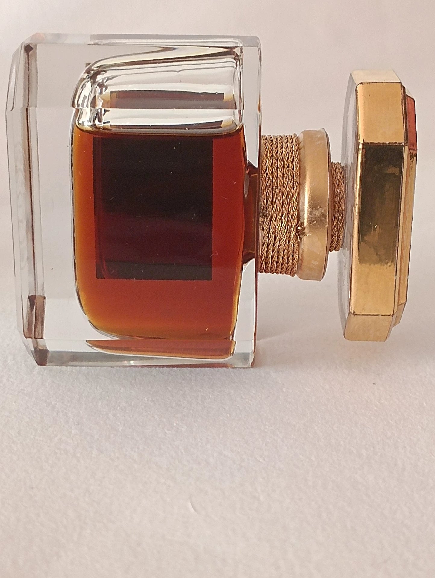 090525-30 Jean Patou 1000 15ml 0.5oz