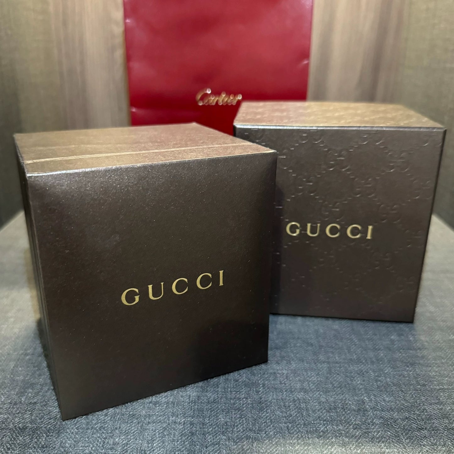 291024-94 Auth GUCCI watch card boxes Black