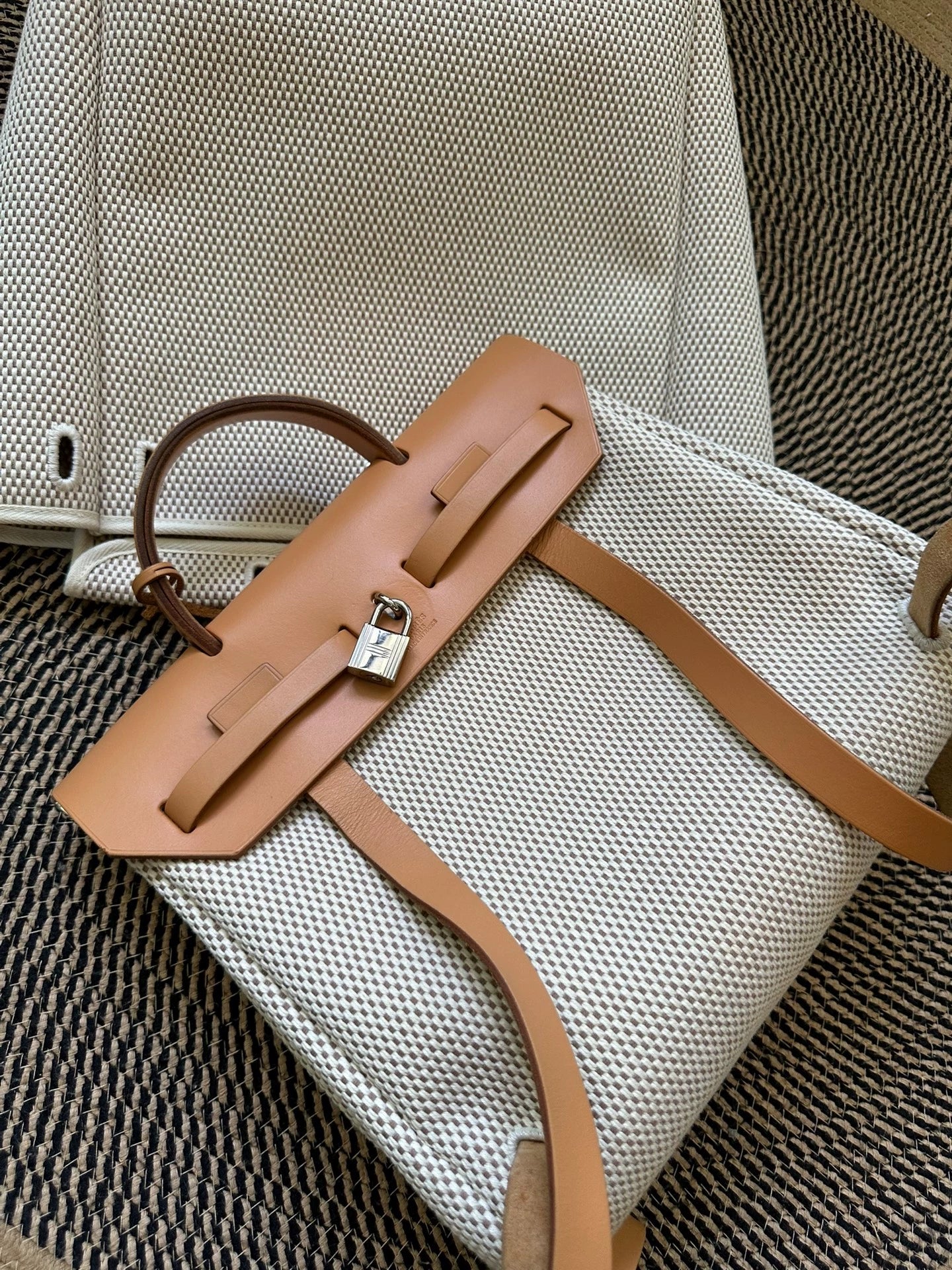 Jun25-bag-45 Auth Hermes Herbag PM 31 canvas Tote handbag shoulder bag