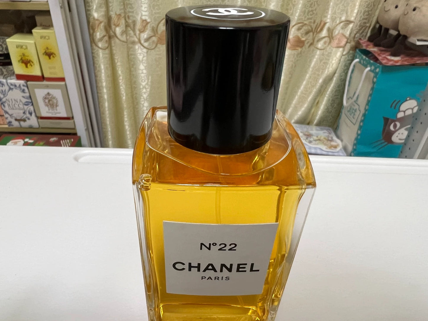 180325-6 Chanel No. 22 200ml 6.8 oz Eau de Parfum EDP