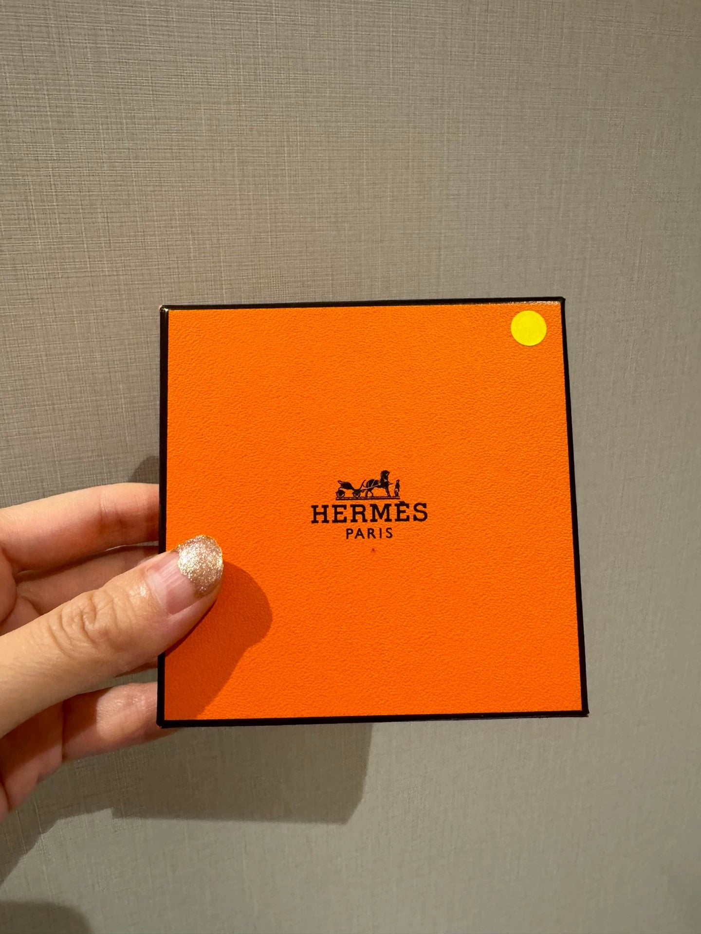 281024-29 Auth HERMES Bracelet Bangle Blanc Size GM