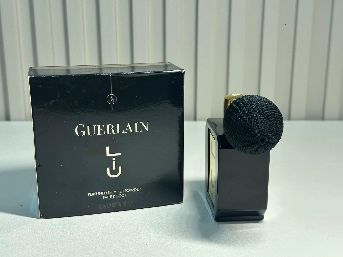 091025-77 Guerlain Perfumed Shimmer Powder Face Body