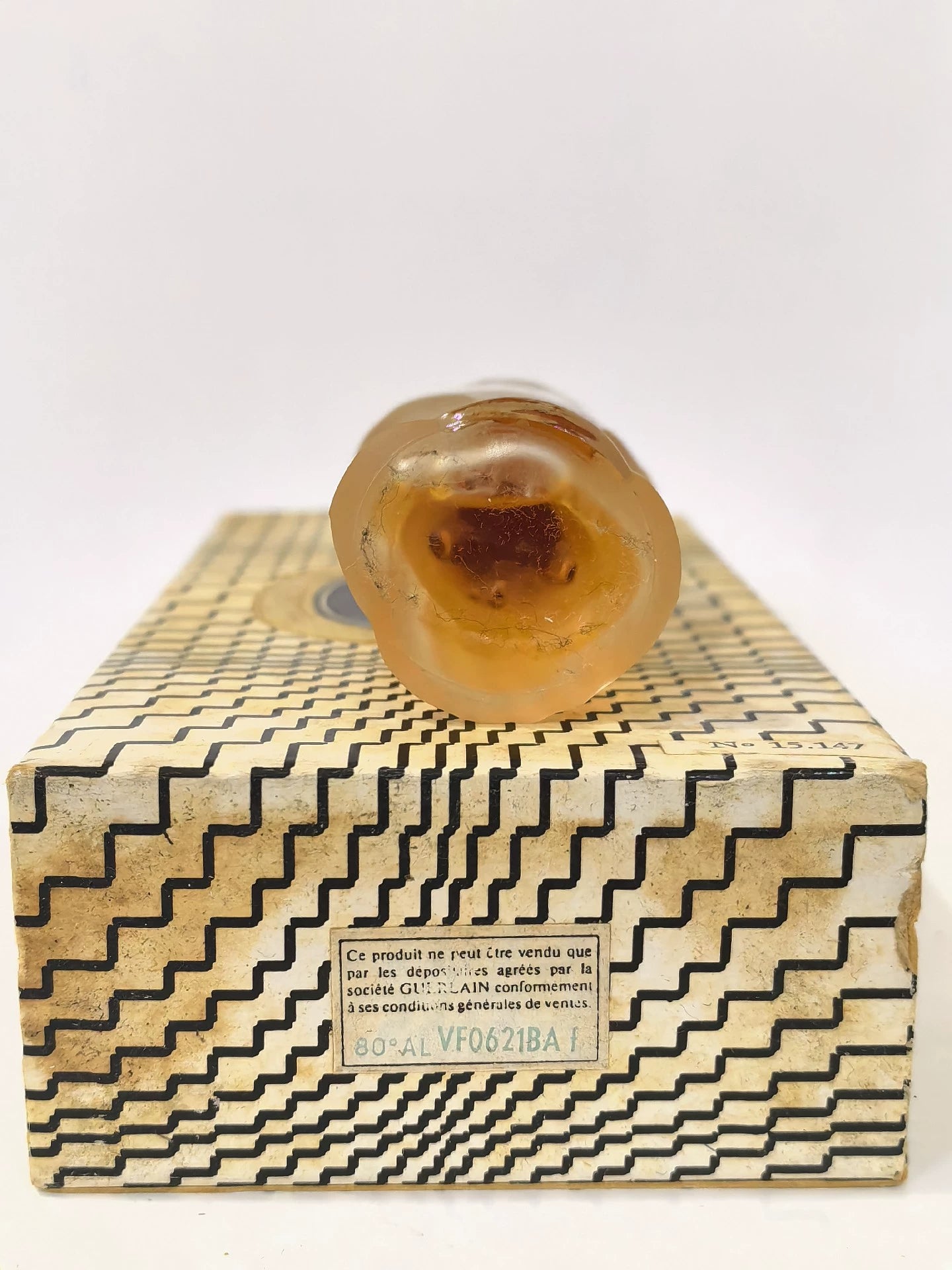 260325-18 Guerlain vol de Nuit 15ml 1/2 oz Parfum perfume