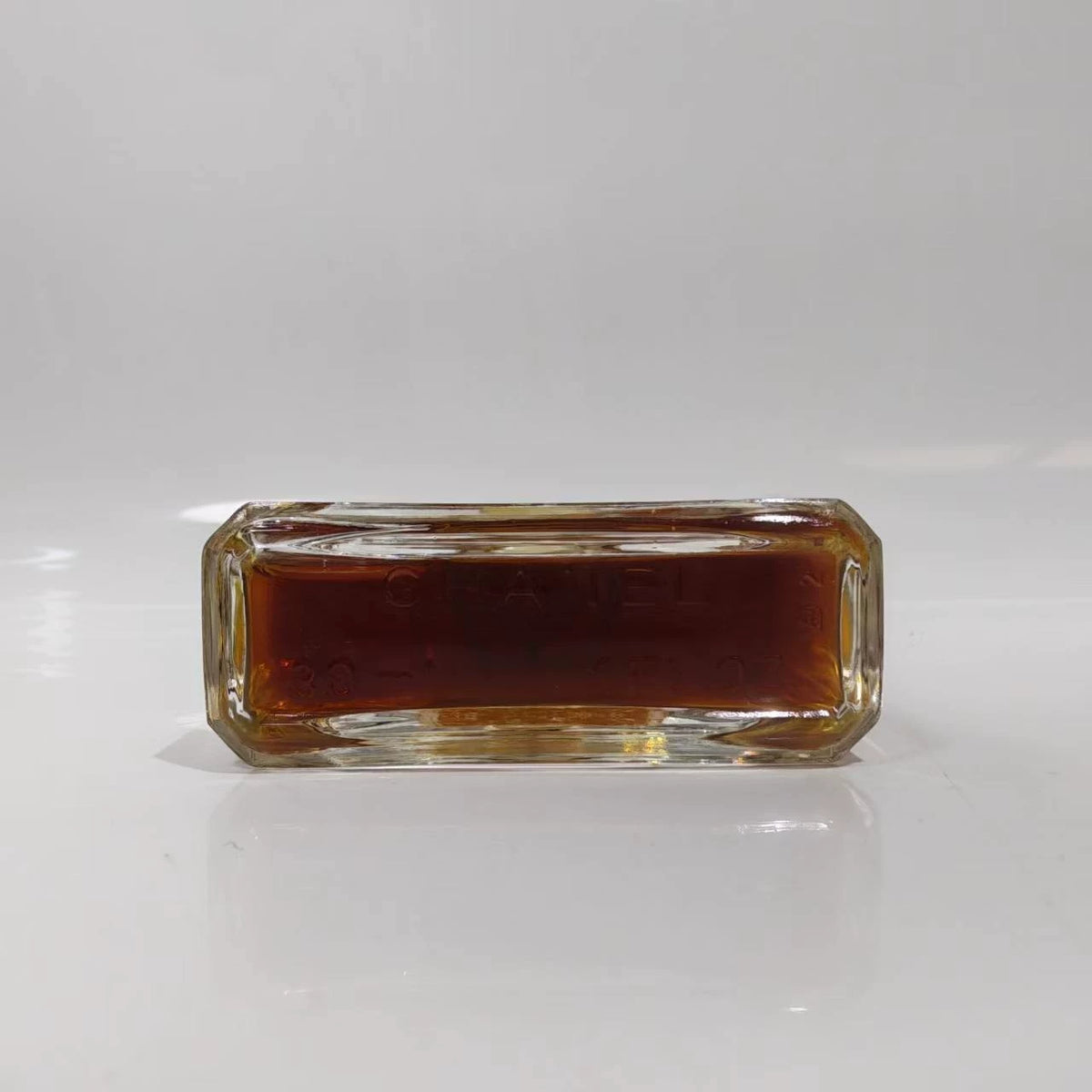 020926-574 Chanel coco women