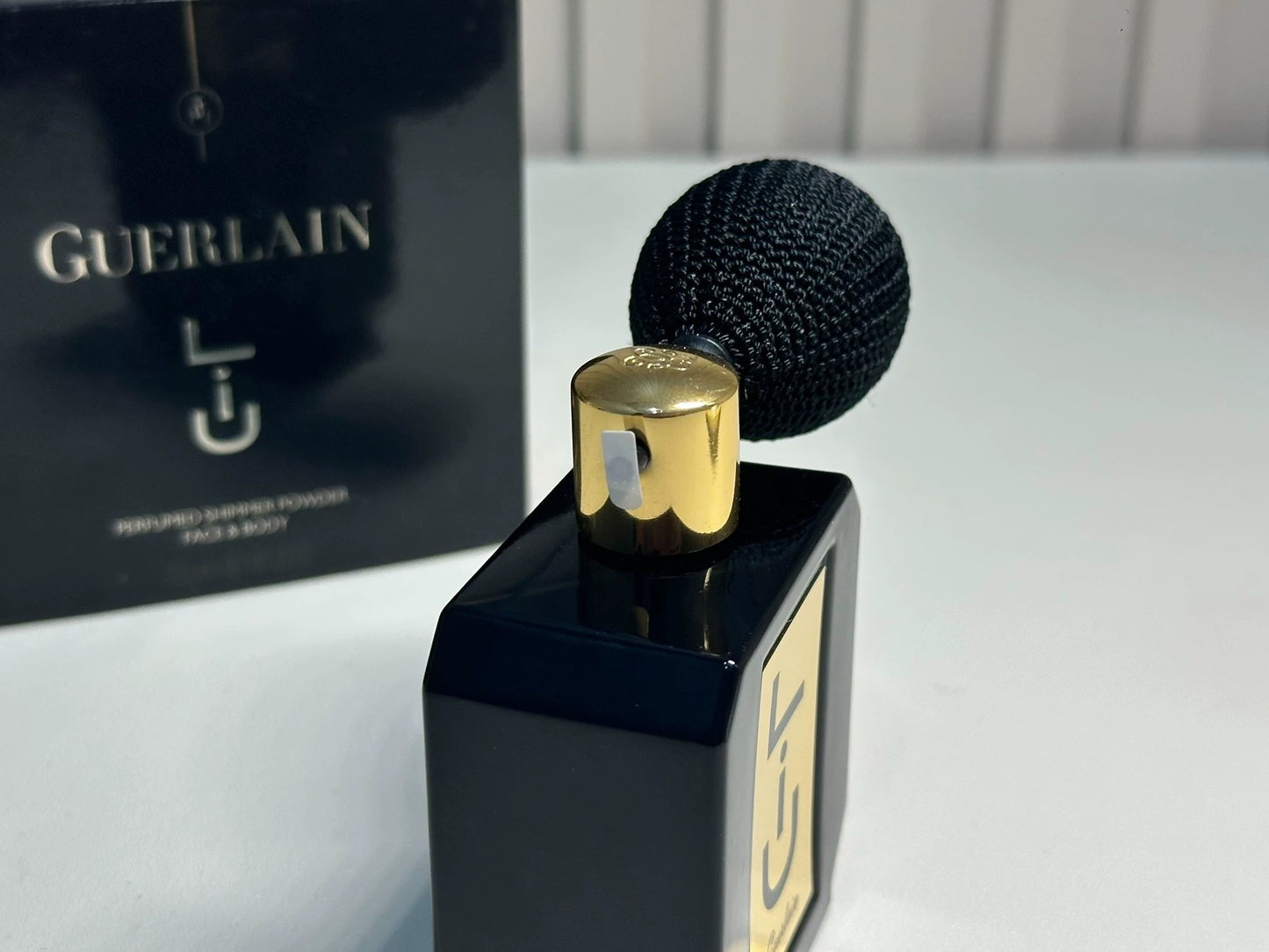 091025-77 Guerlain Perfumed Shimmer Powder Face Body