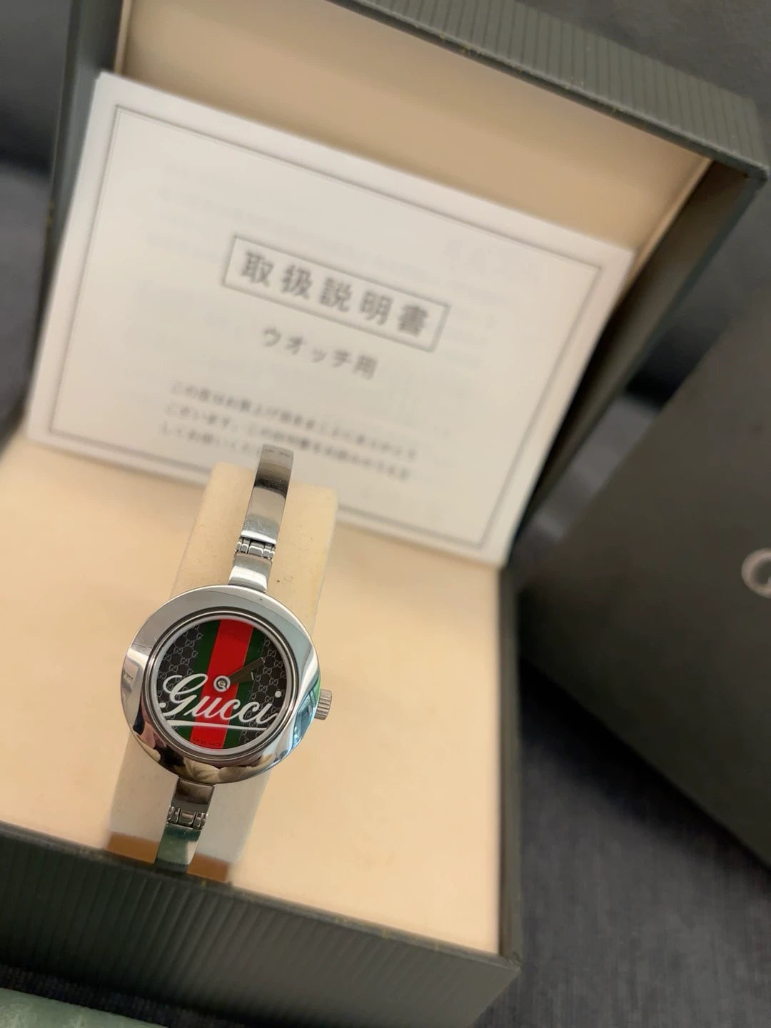 291024-80 Gucci authentic ancient classic red and green bracelet women's watch silver