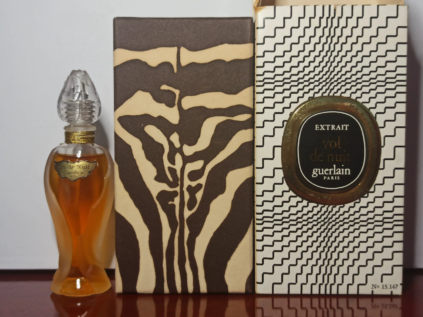 100625-23 Guerlain vol de nuit EXTRAIT Parfum 15ml 0.5oz