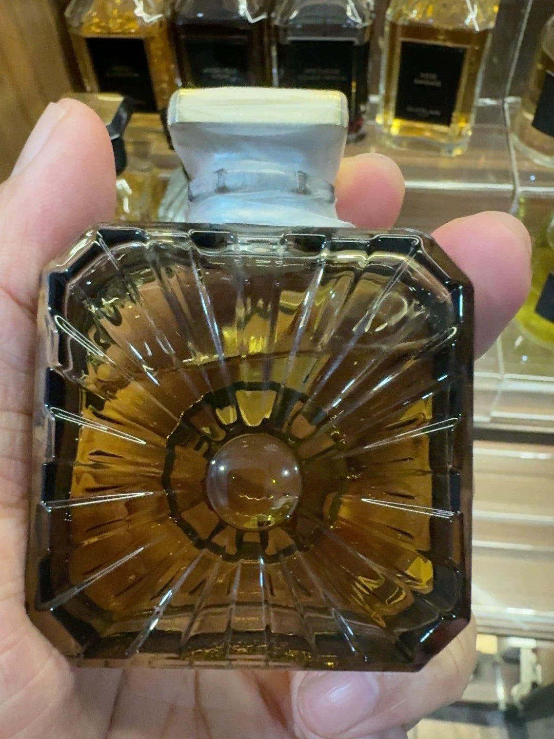 230925-25 Guerlain 30ml 1.0oz Vol de nuit 1 oz Parfum