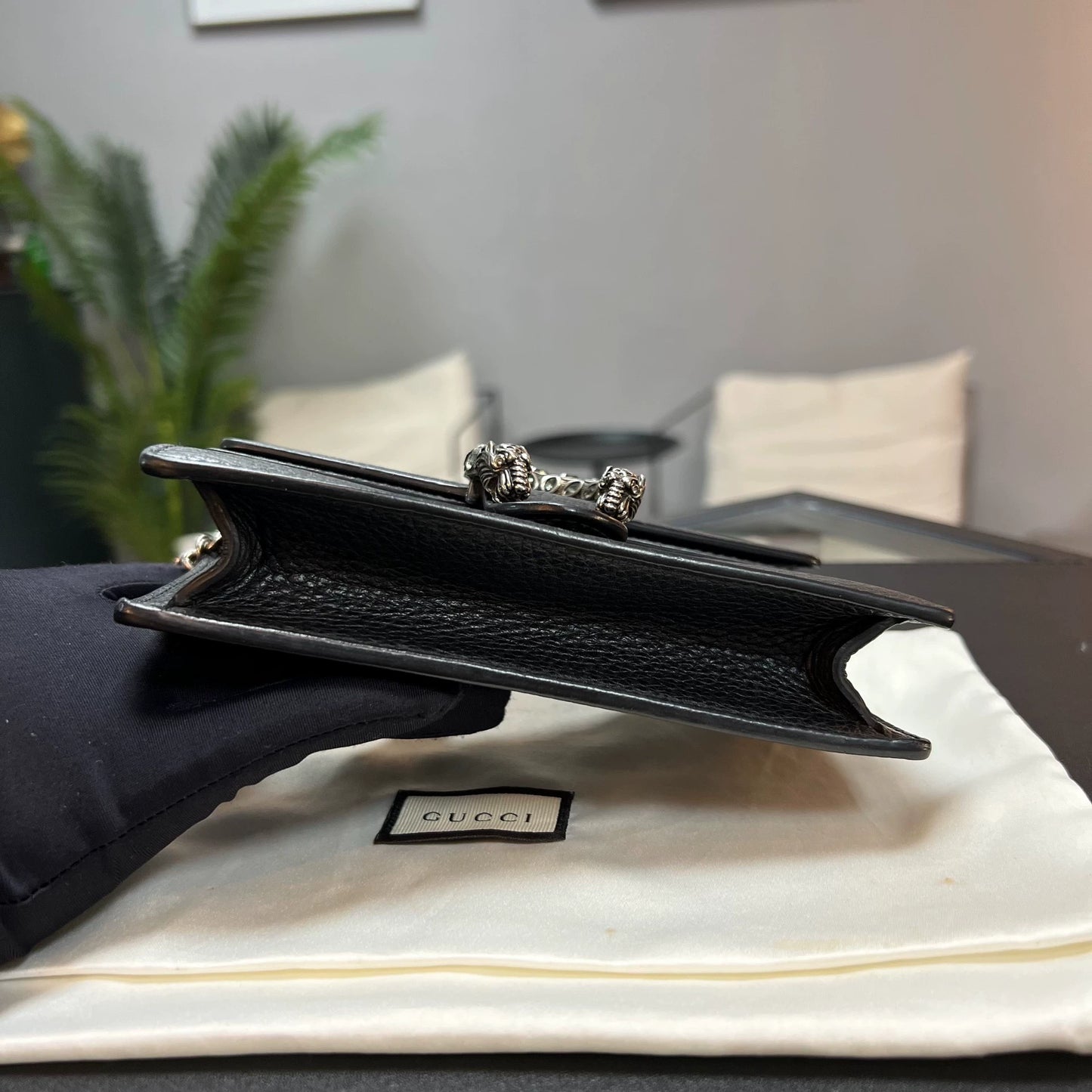 050125-6 Gucci mini shoulder chain bag