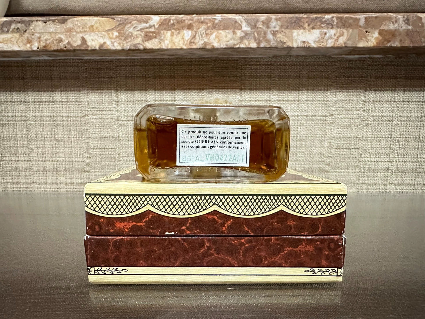 220325-81 Guerlain 30ml Purple 1 oz parfum