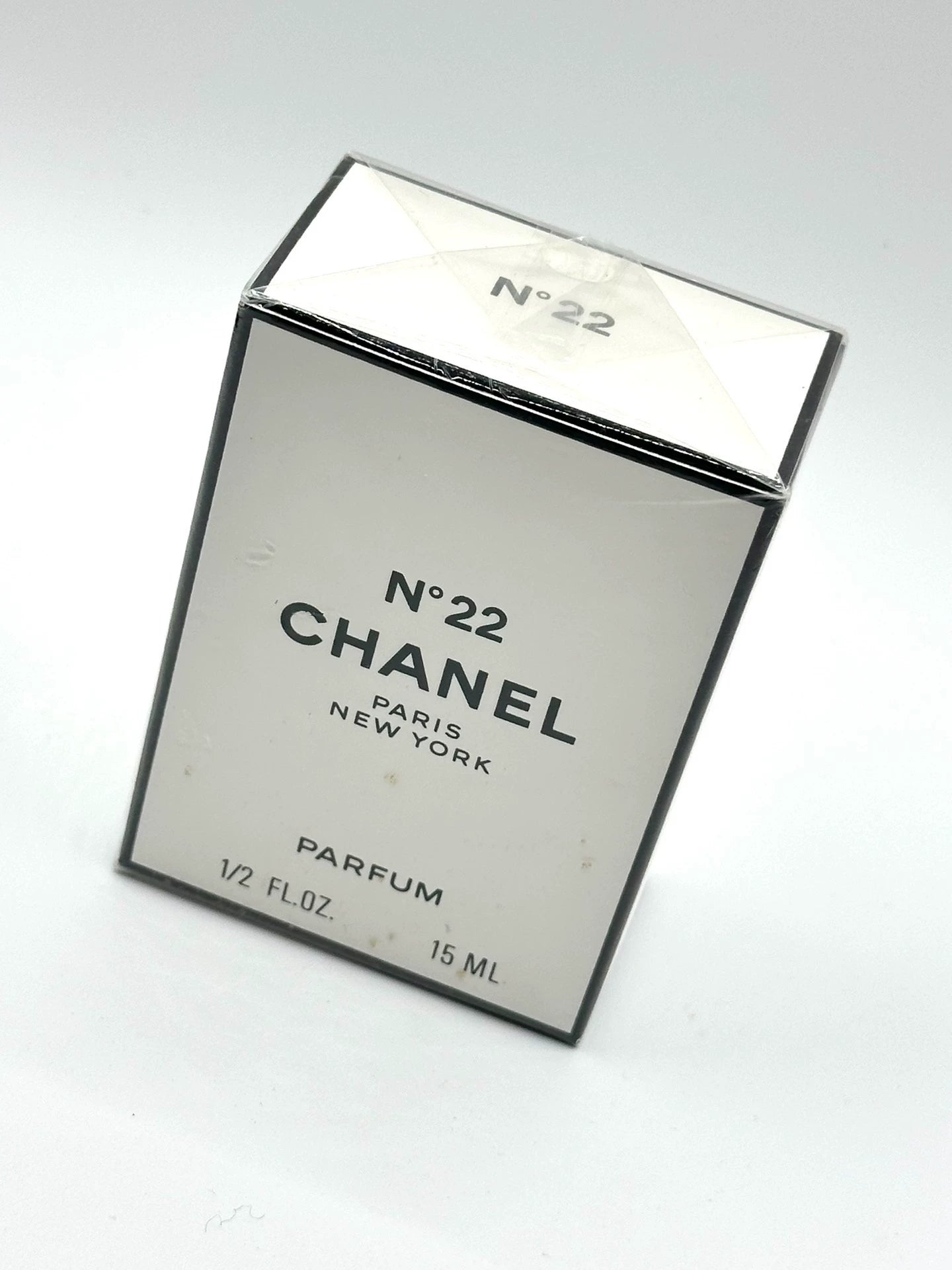 180325-3 Chanel Chanel No. 22 15ml 1/2 oz Parfum Perfume