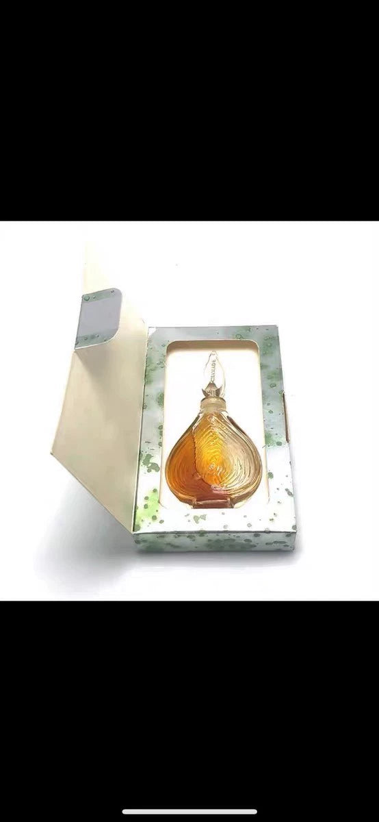 181025-27 Guerlain Chamade 119ml 4.0oz