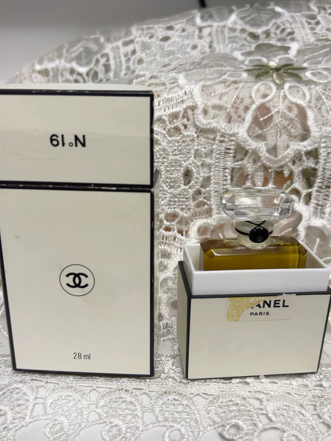 151025-53 Chanel No 19 Parfum Perfume 28ml 1 oz