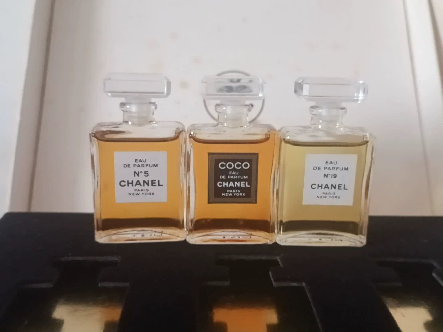 151025-52 Chanel No 5 Eau de Parfum EDP 3 x 8ml 0.3oz