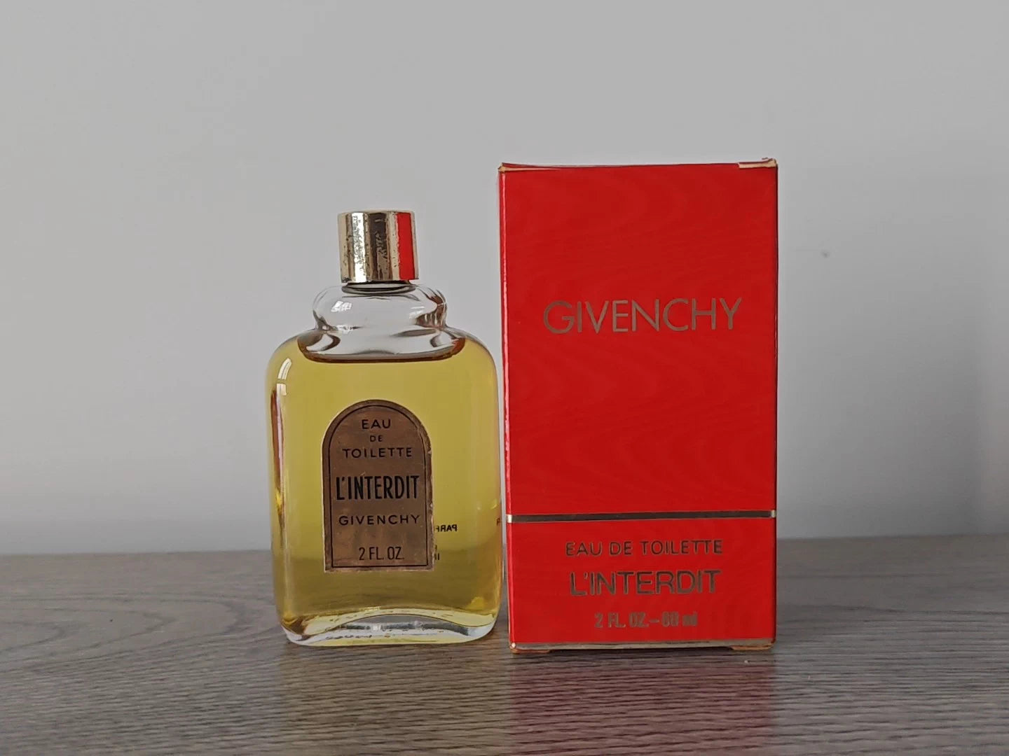 181025-39 Givenchy Eau de Toilette EDT 59ml 2.0oz