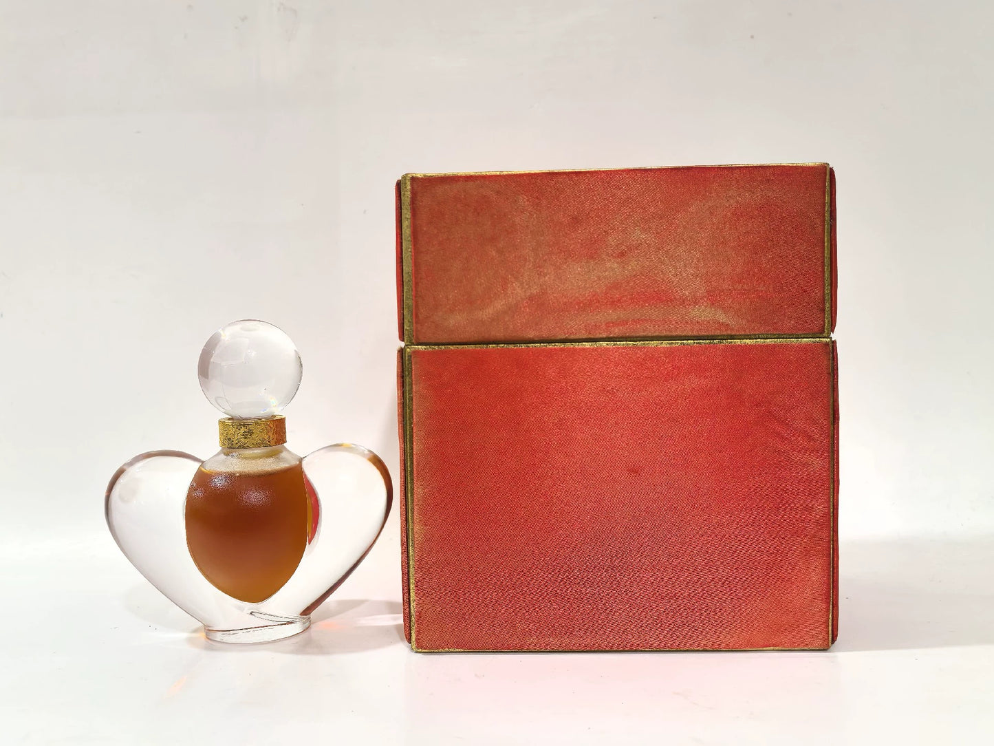 060325-51 Nina Ricci Heart farouehe 30ml 1 oz Parfum