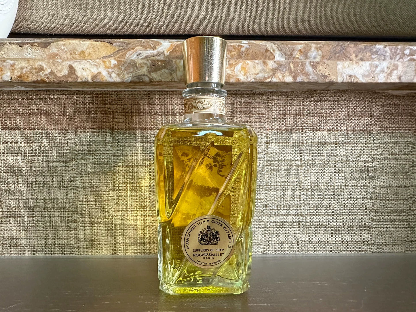 210325-67 Roger & Gallet Santalia edt 200ml 6.8 oz
