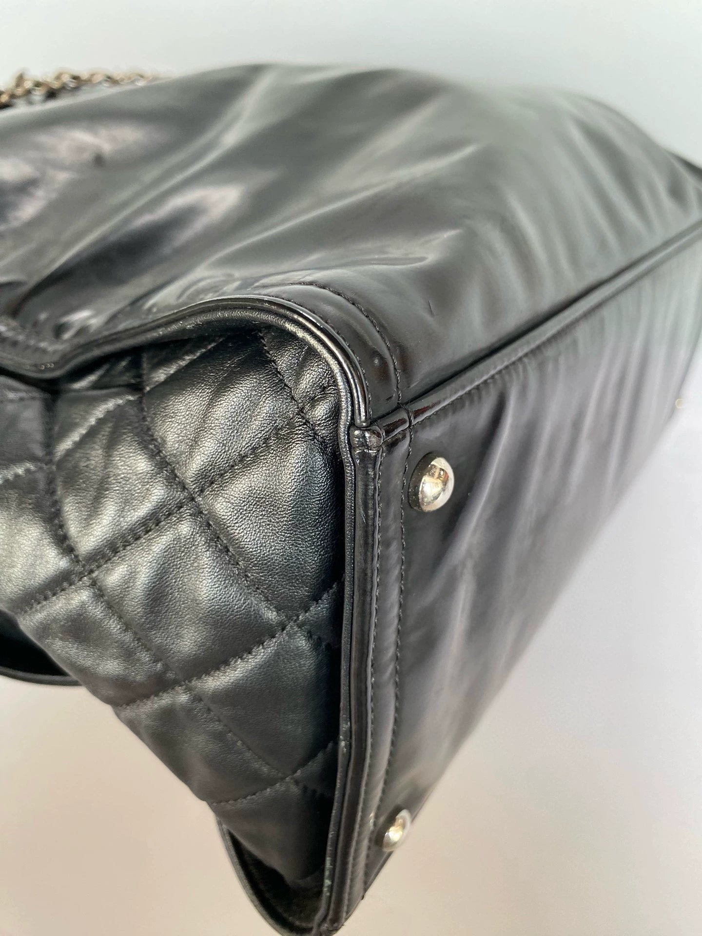 221124-61 CHANEL Big logo double C patent leather shoulder bag