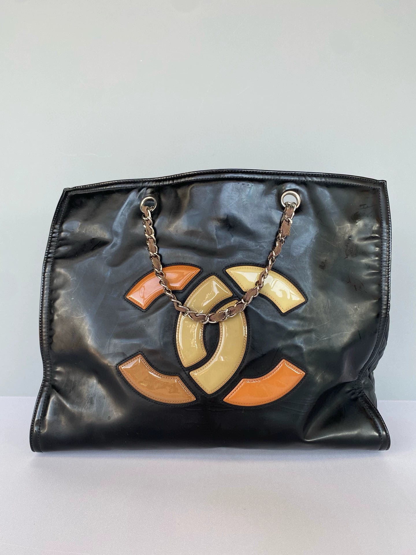 221124-61 CHANEL Big logo double C patent leather shoulder bag