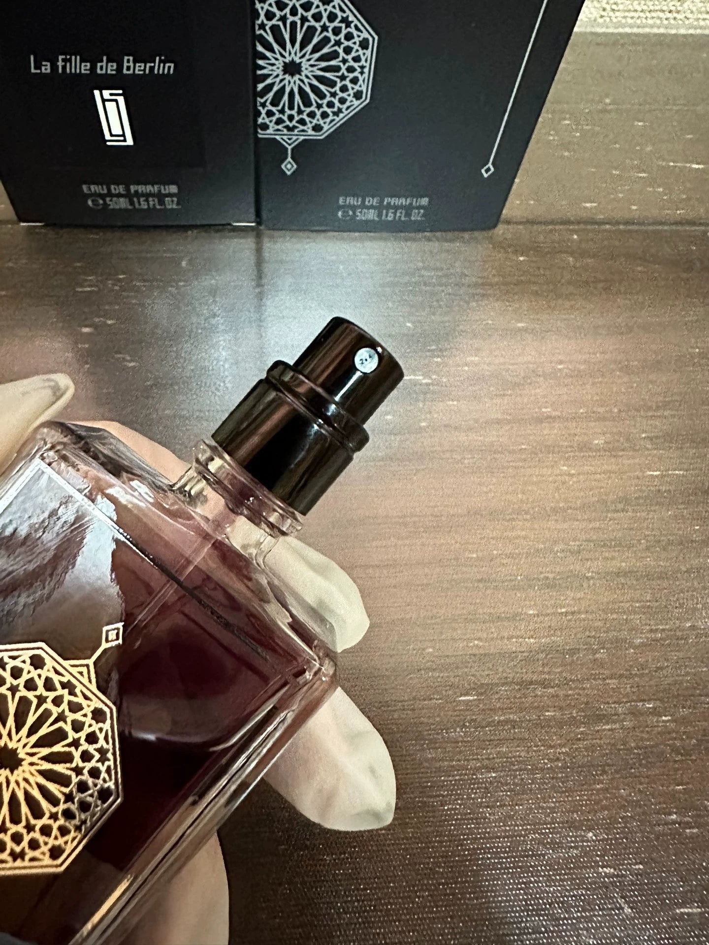 241025-98 Serge Lutens Eau de Parfum EDP 50ml 1.7oz