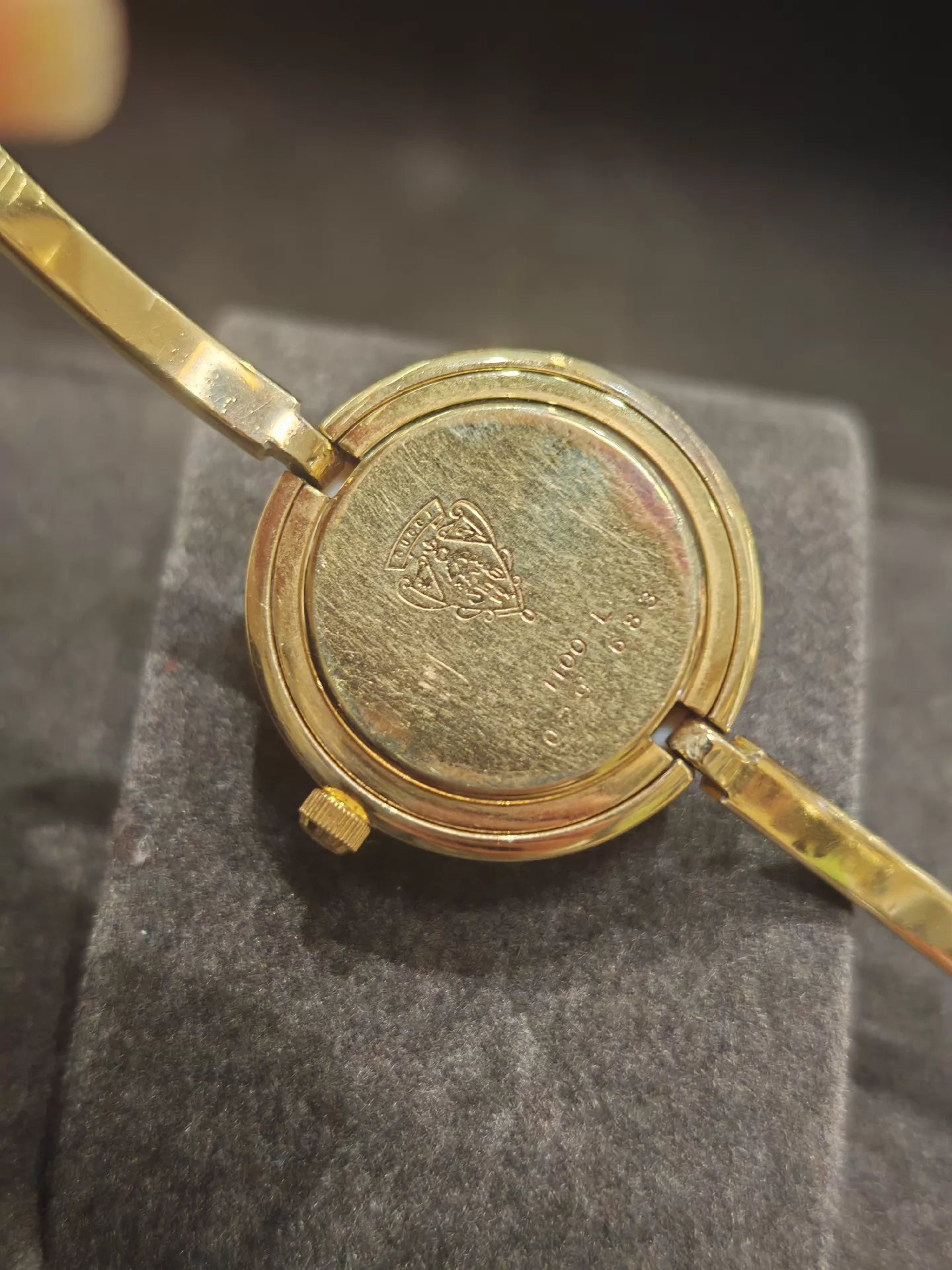 020426-watch-57 Gucci second-hand second-hand fashion