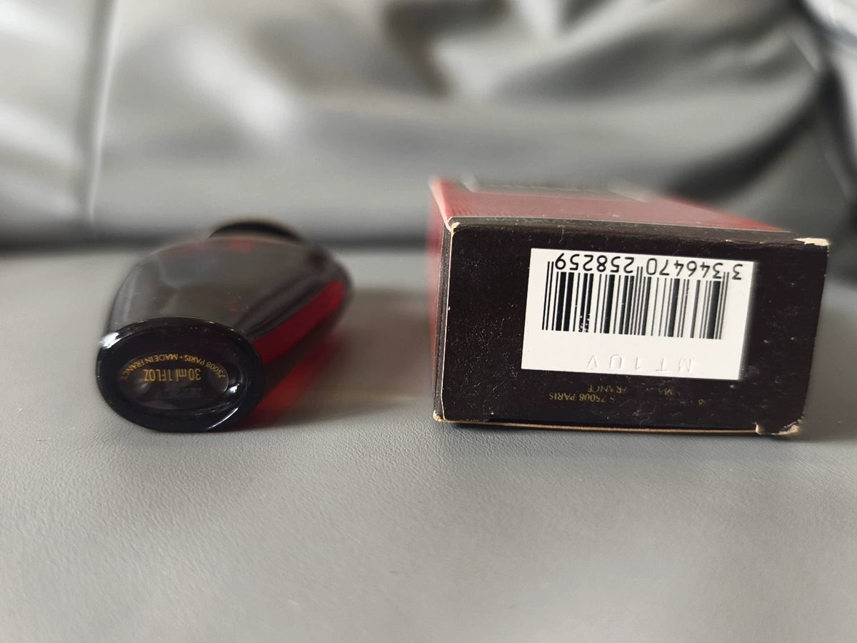 041026-18 Guerlain Santa Sarah Samsara EDP