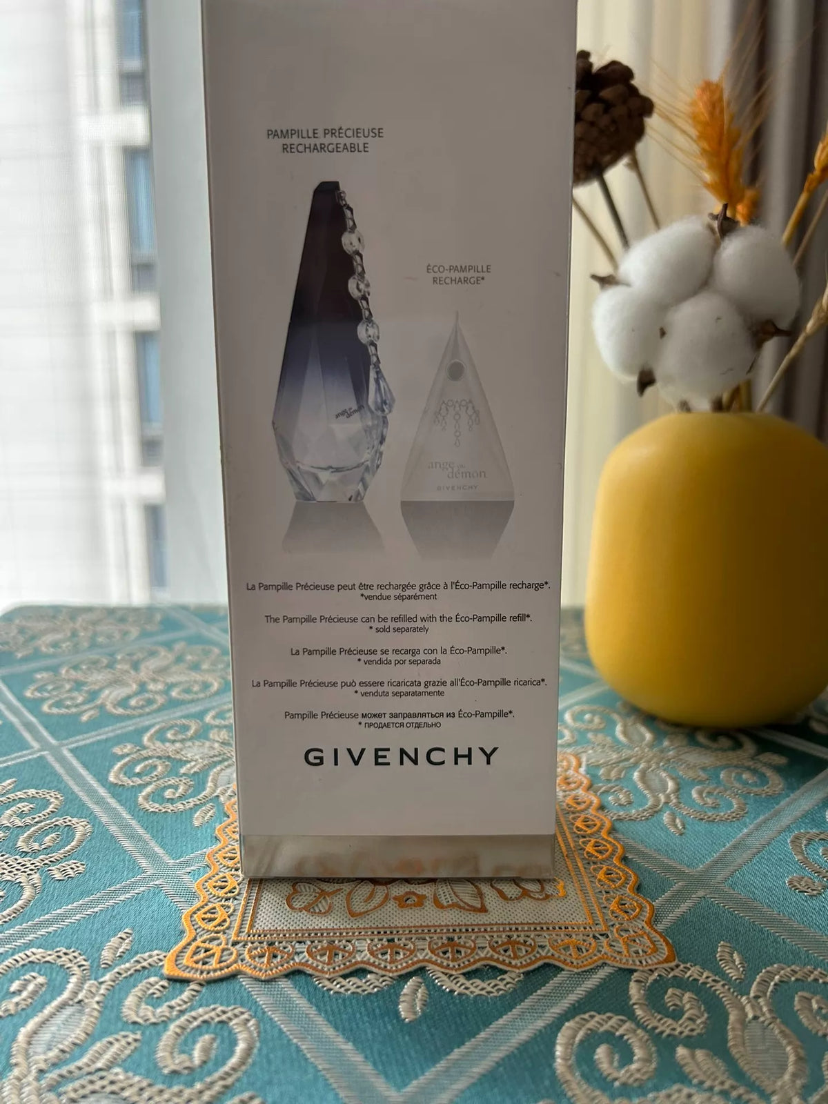 280926-221 Givenchy Olivier Cresp Jean