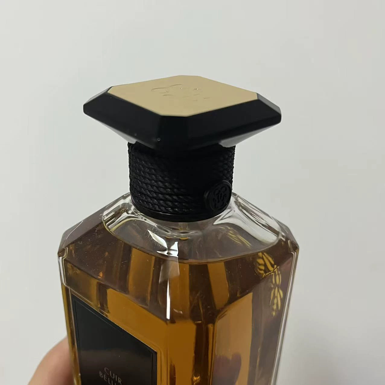 060526-214 Guerlain Art Salon White Parfum 200ml 6.8 oz