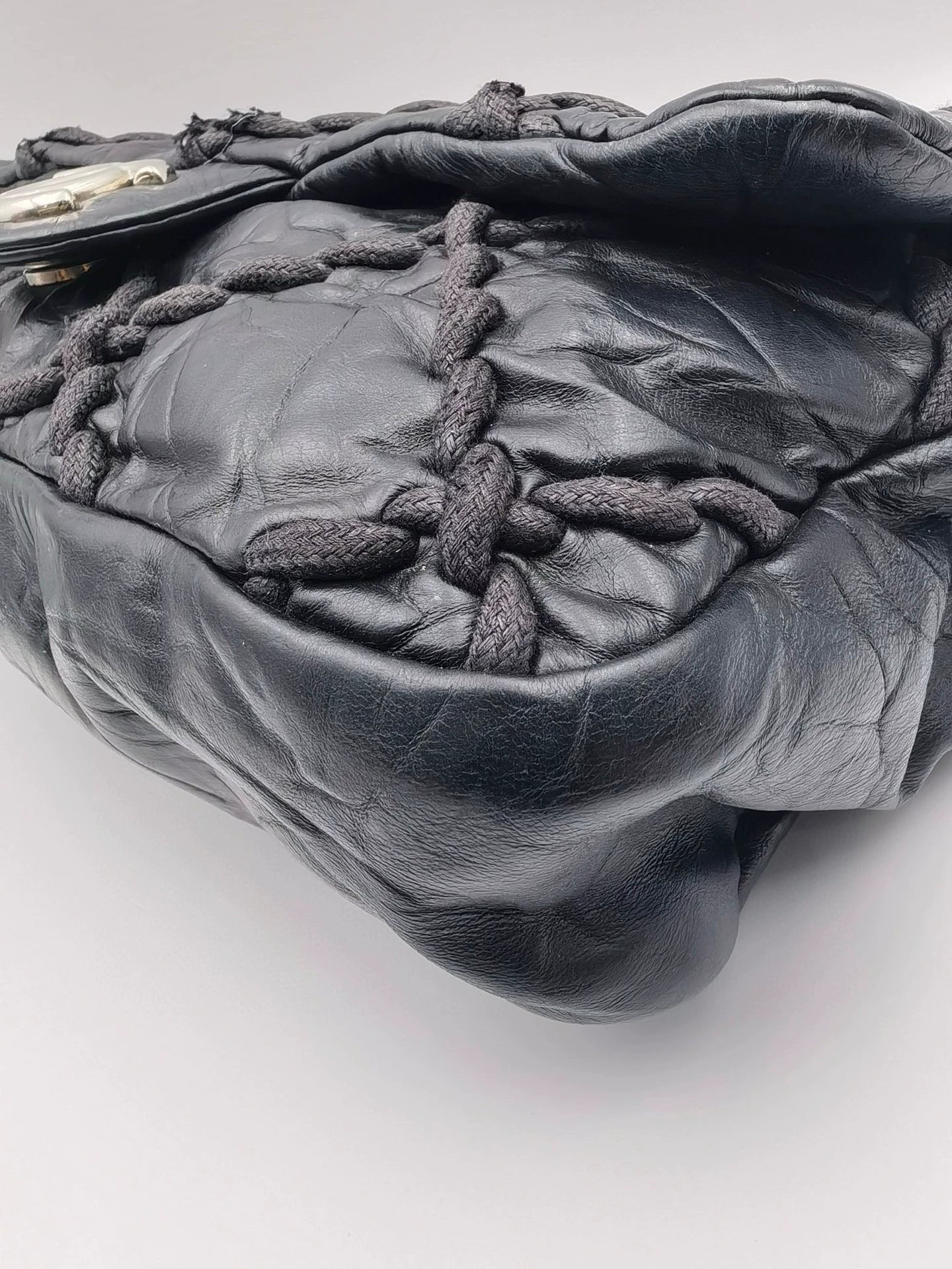 050125-1 CHANEL black silver handbag bag