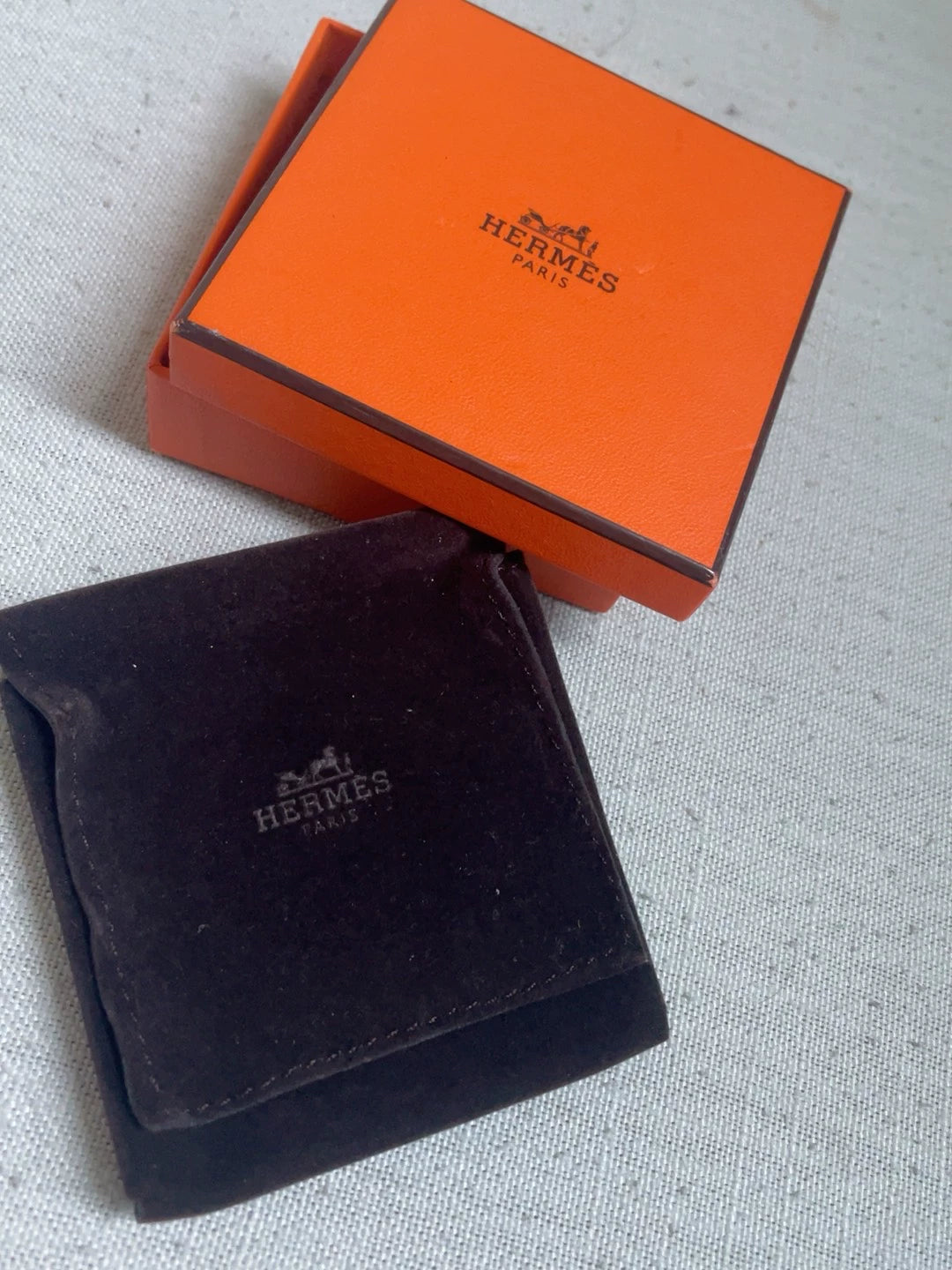 281024-27 Auth HERMES Bracelet Bangle Blanc Size GM