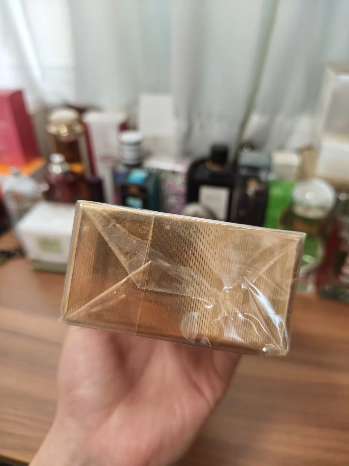 040926-23 Bvlgari limited edition gift Perfume