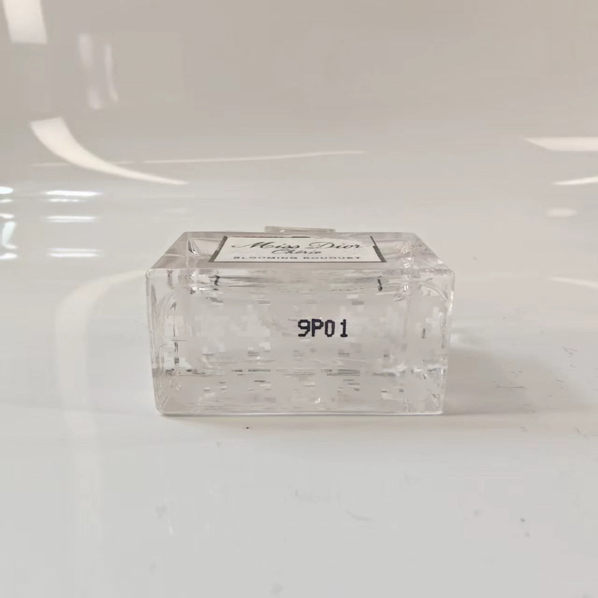 020926-537 Dior Flower Sweetheart Cherie 5ml 0.2 oz